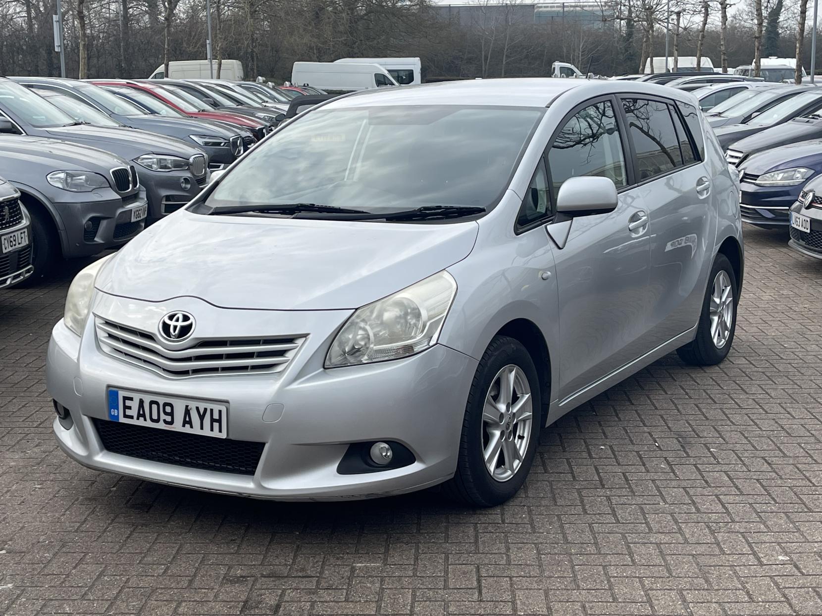 Toyota Verso 1.8 V-Matic TR MPV 5dr Petrol Multidrive S Euro 4 (147 ps)