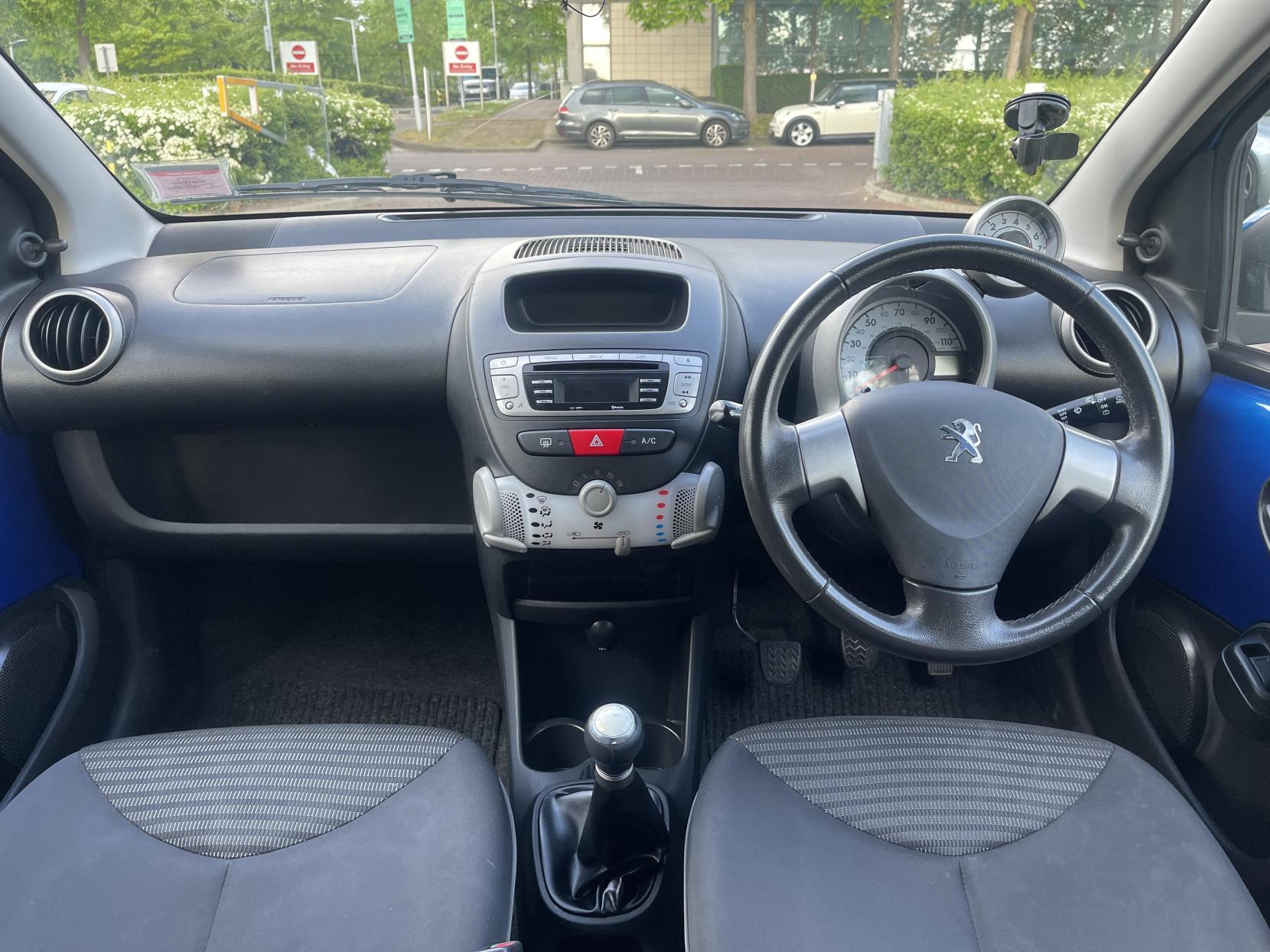 Peugeot 107 1.0 12V Allure Hatchback 5dr Petrol Manual Euro 5 (68 ps)