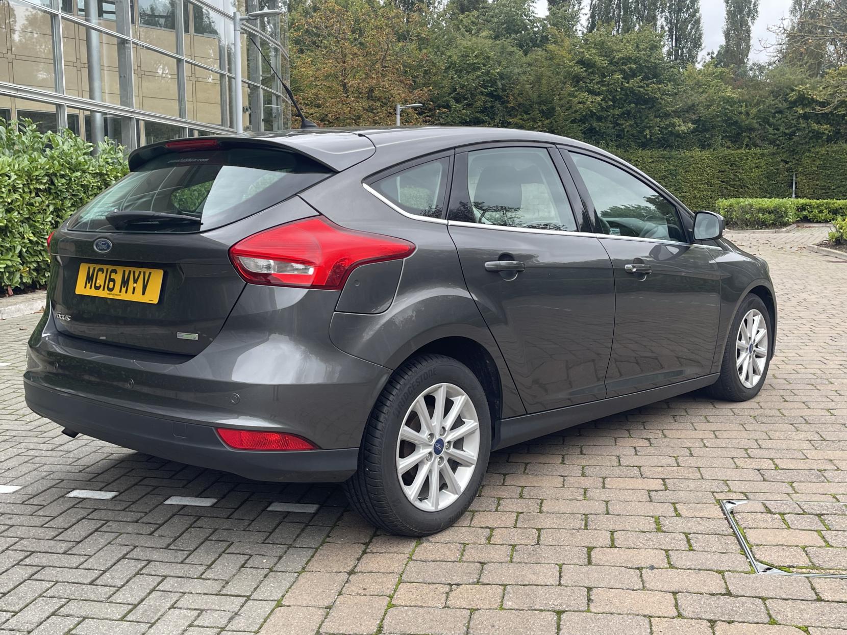 Ford Focus 1.0T EcoBoost Titanium Hatchback 5dr Petrol Manual Euro 6 (s/s) (100 ps)