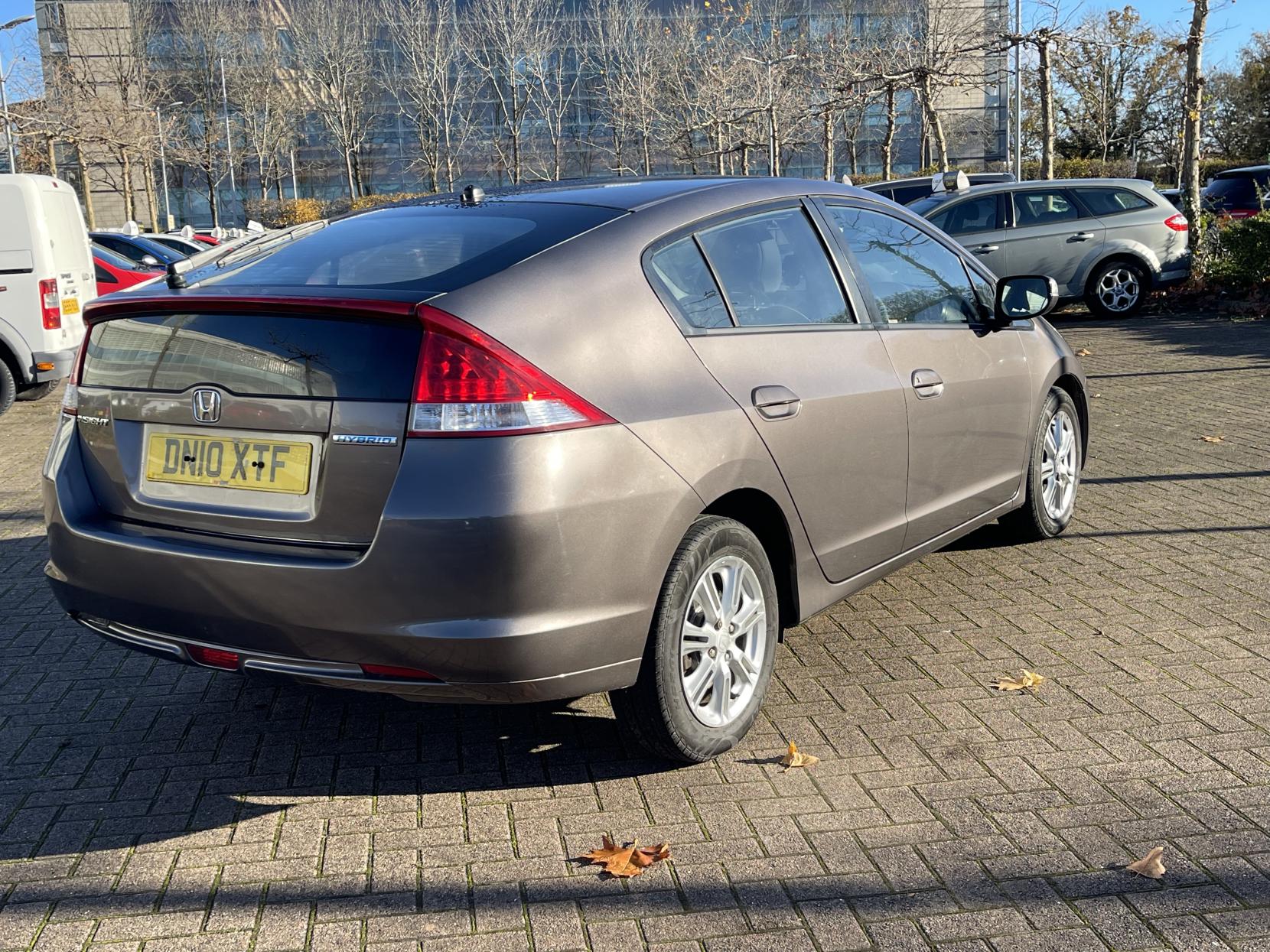 Honda Insight 1.3h IMA SE Hatchback 5dr Petrol Hybrid CVT Euro 5 (102 ps)