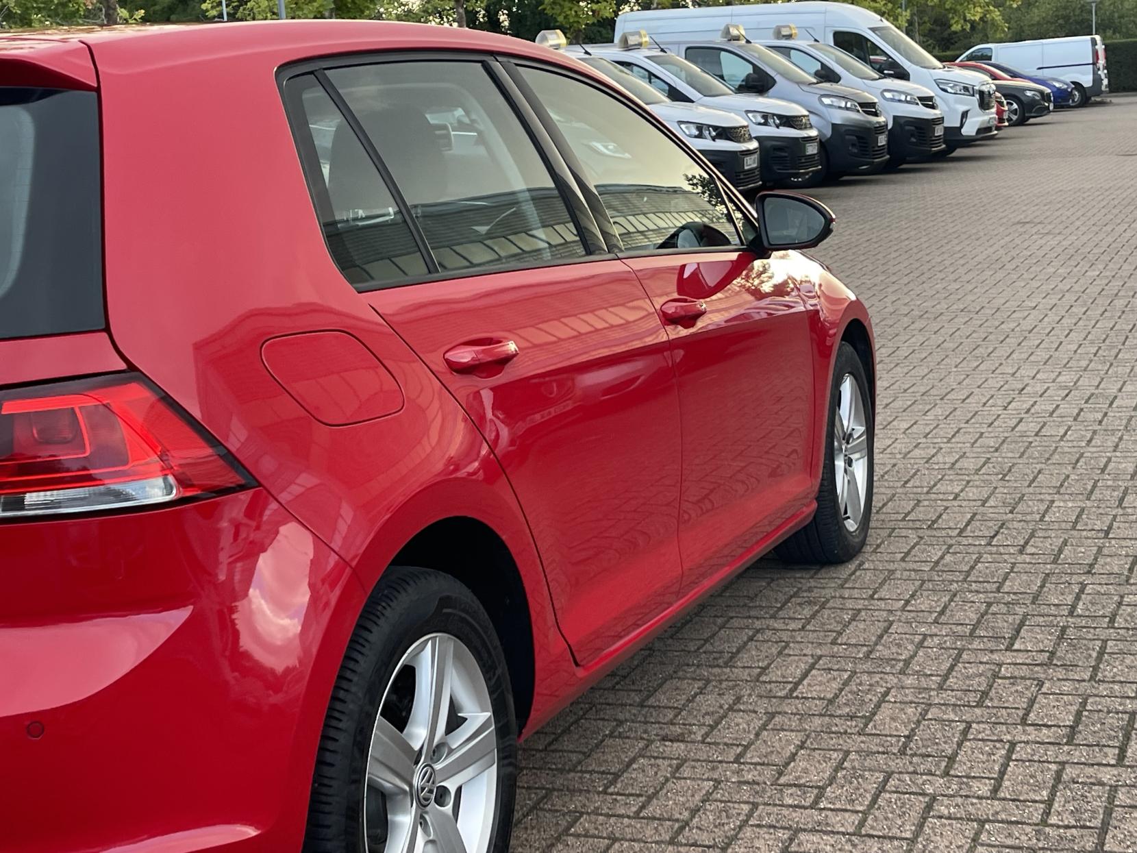 Volkswagen Golf 1.6 TDI BlueMotion Tech Match Hatchback 5dr Diesel DSG Euro 6 (s/s) (110 ps)