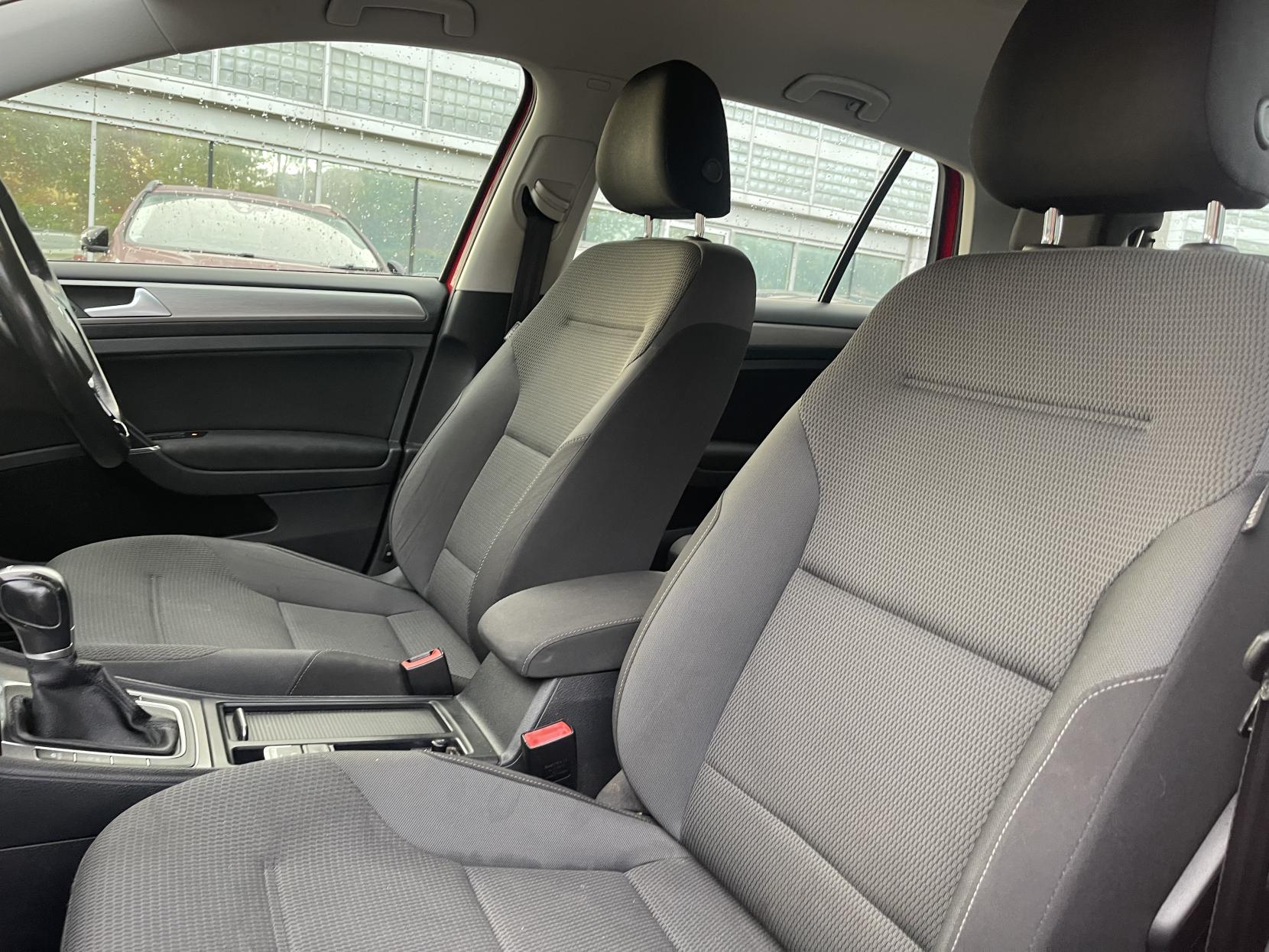 Volkswagen Golf 1.6 TDI BlueMotion Tech Match Hatchback 5dr Diesel DSG Euro 6 (s/s) (110 ps)