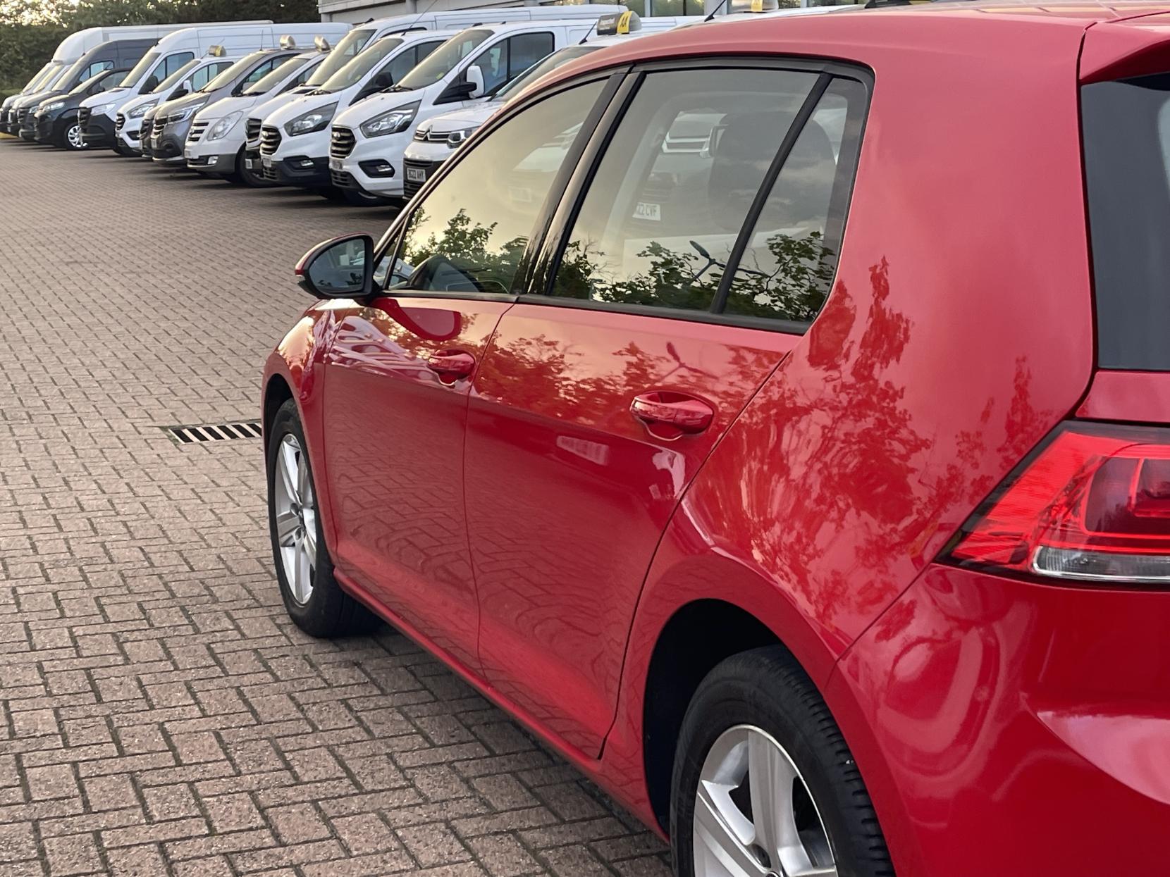 Volkswagen Golf 1.6 TDI BlueMotion Tech Match Hatchback 5dr Diesel DSG Euro 6 (s/s) (110 ps)