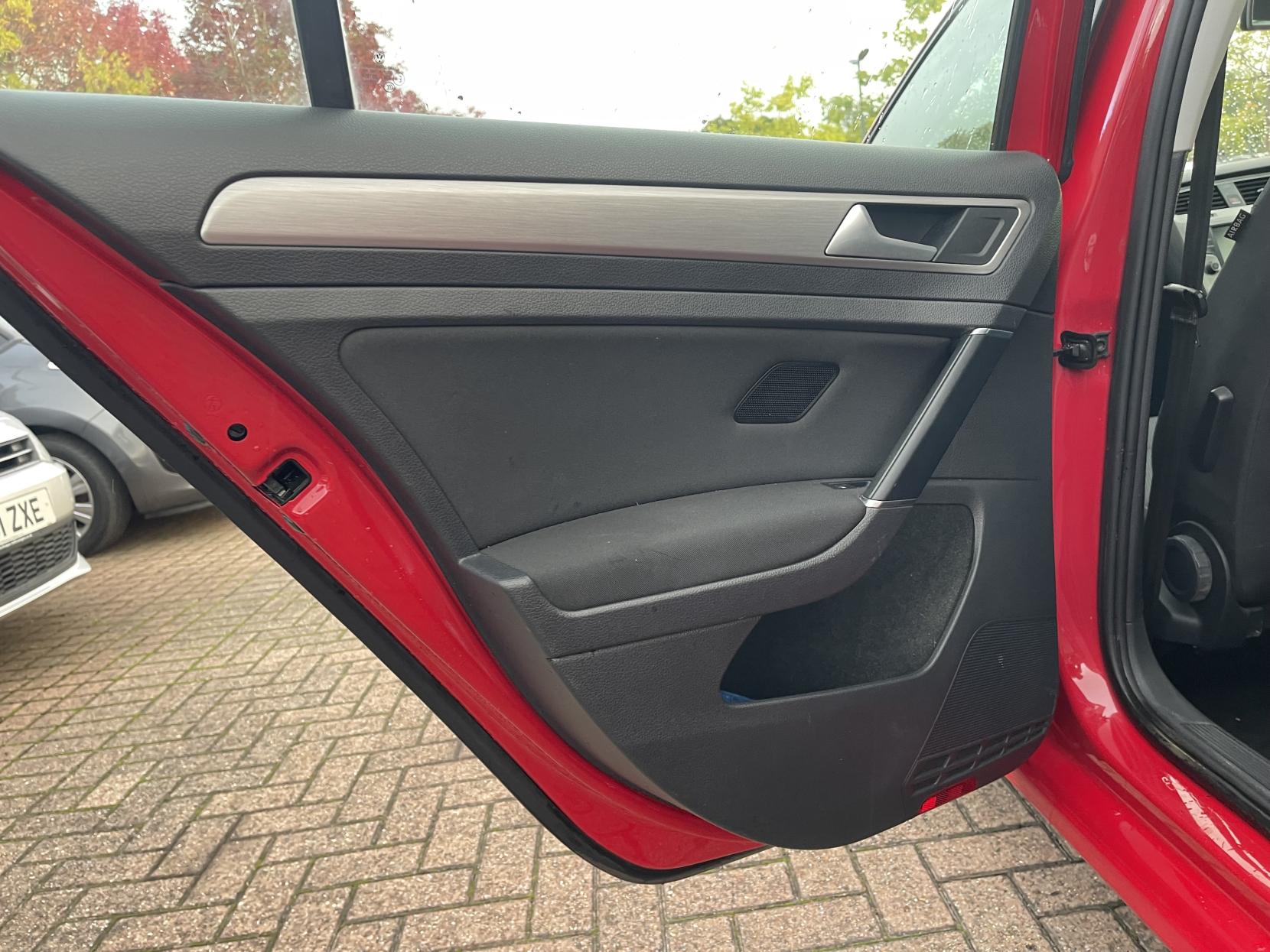 Volkswagen Golf 1.6 TDI BlueMotion Tech Match Hatchback 5dr Diesel DSG Euro 6 (s/s) (110 ps)