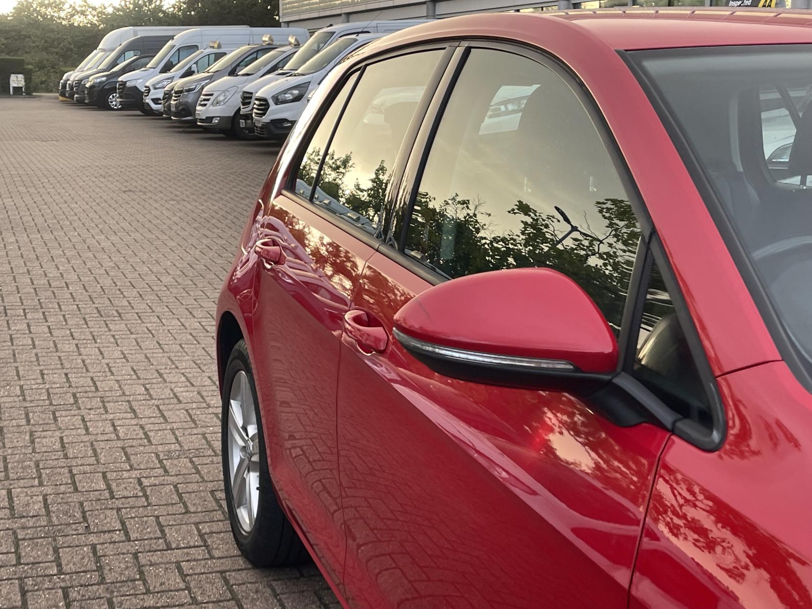 Volkswagen Golf 1.6 TDI BlueMotion Tech Match Hatchback 5dr Diesel DSG Euro 6 (s/s) (110 ps)