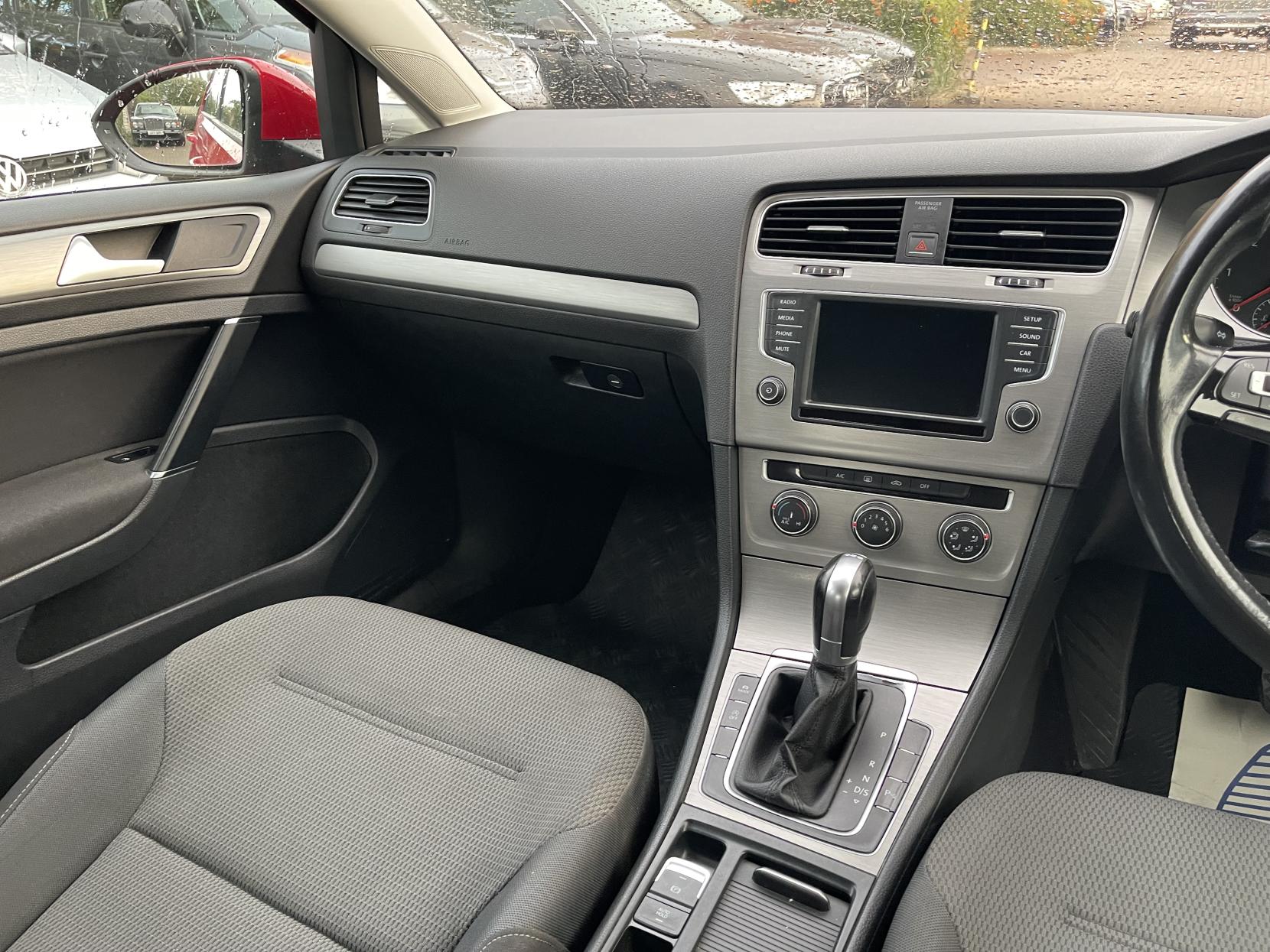 Volkswagen Golf 1.6 TDI BlueMotion Tech Match Hatchback 5dr Diesel DSG Euro 6 (s/s) (110 ps)