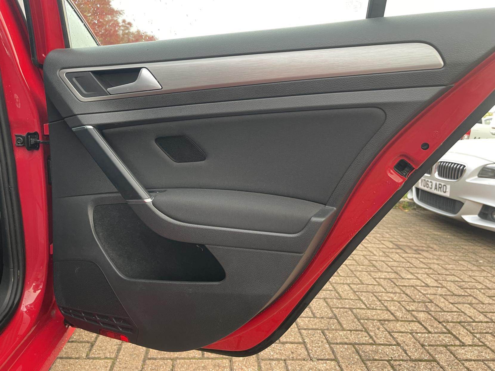 Volkswagen Golf 1.6 TDI BlueMotion Tech Match Hatchback 5dr Diesel DSG Euro 6 (s/s) (110 ps)