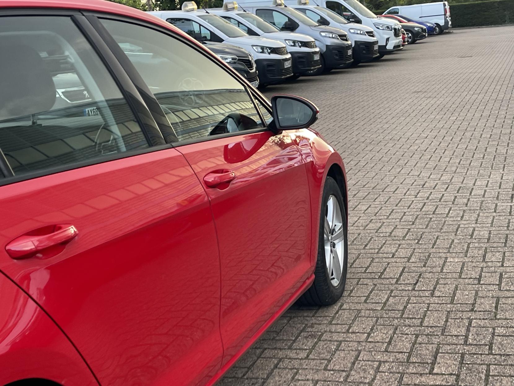 Volkswagen Golf 1.6 TDI BlueMotion Tech Match Hatchback 5dr Diesel DSG Euro 6 (s/s) (110 ps)