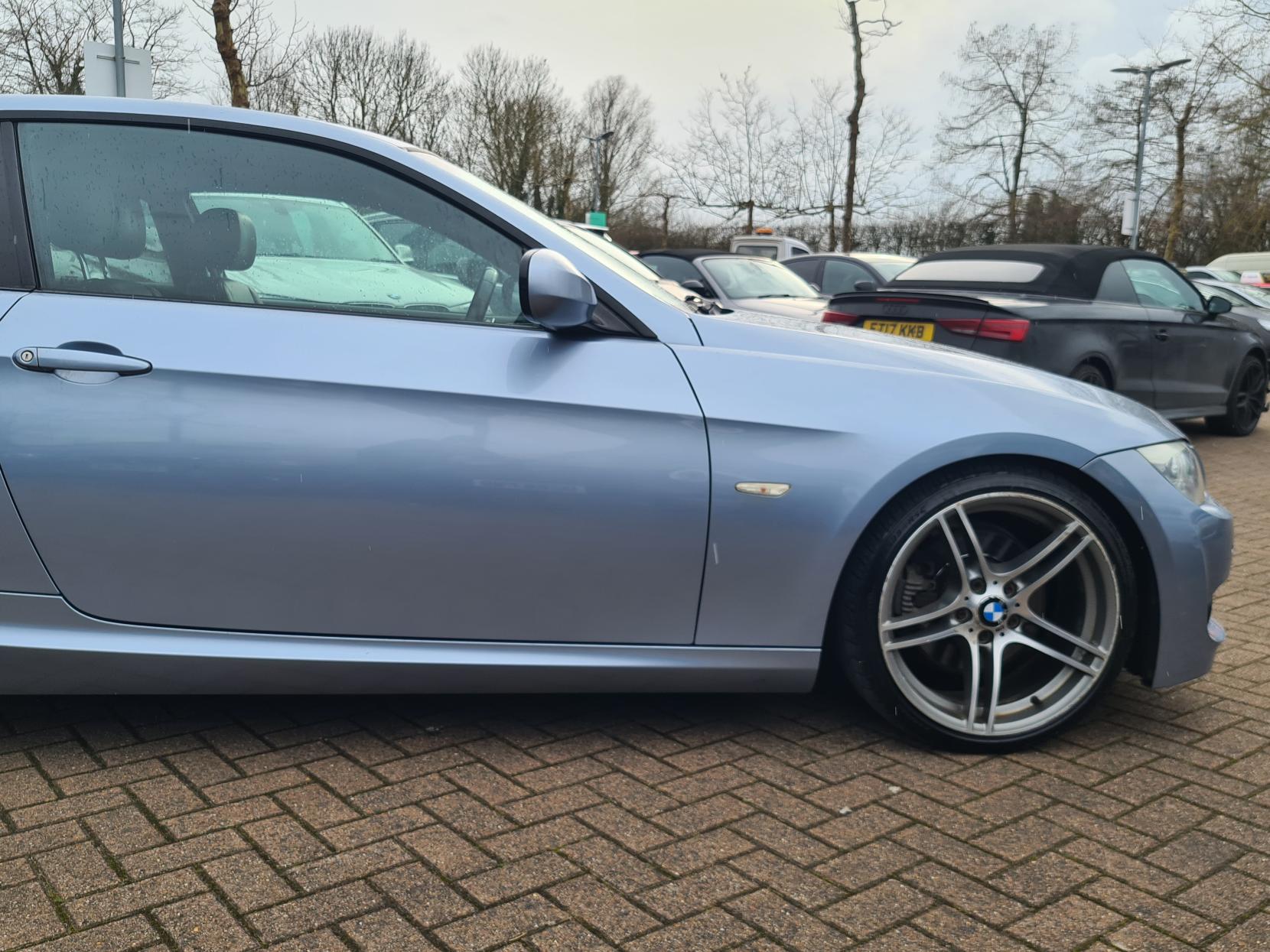 BMW 3 Series 3.0 330d M Sport Coupe 2dr Diesel Steptronic Euro 5 (245 ps)