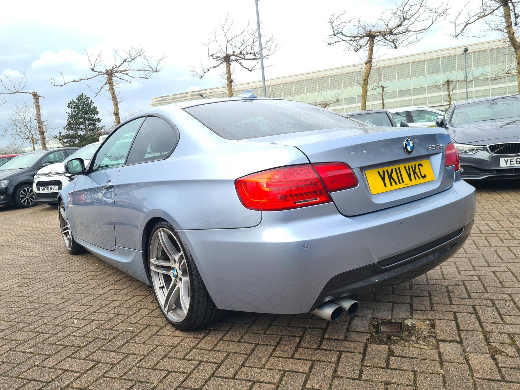 BMW 3 Series 3.0 330d M Sport Coupe 2dr Diesel Steptronic Euro 5 (245 ps)