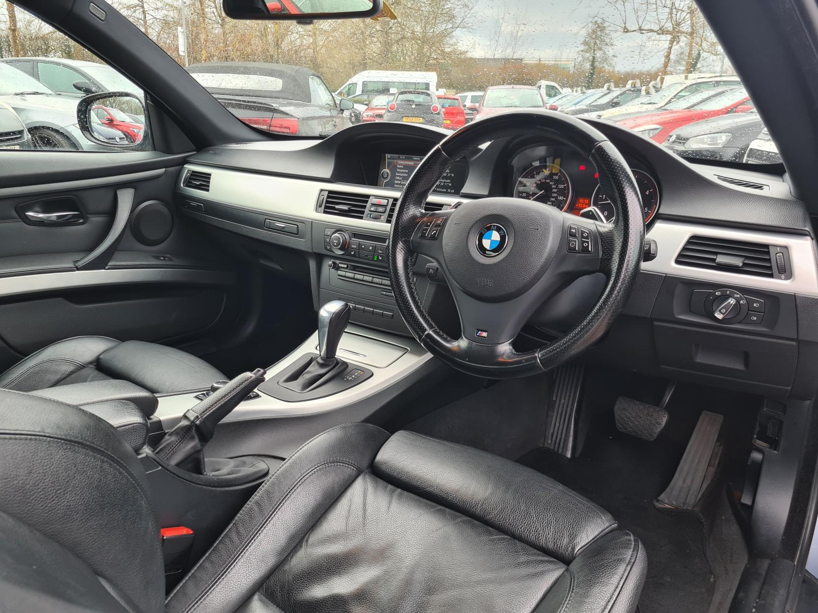 BMW 3 Series 3.0 330d M Sport Coupe 2dr Diesel Steptronic Euro 5 (245 ps)