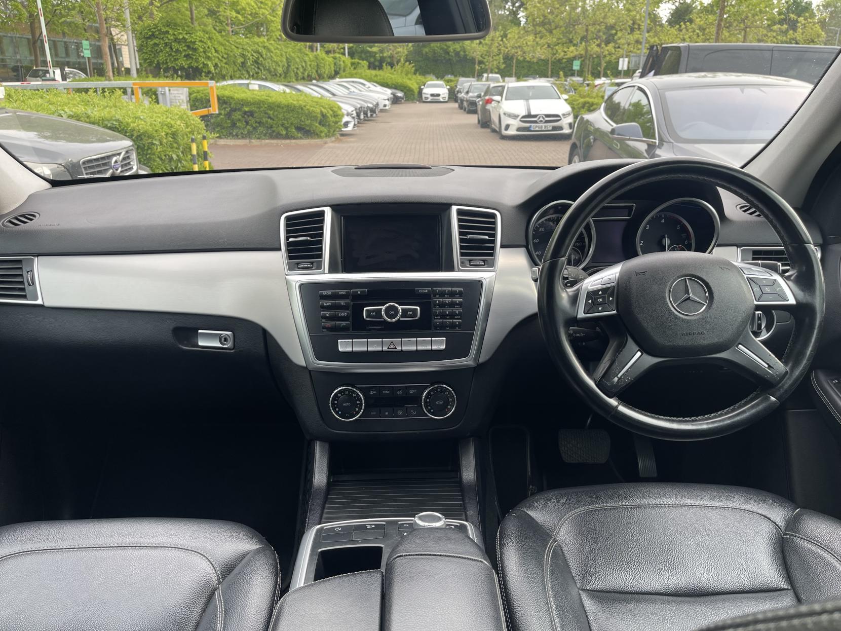 Mercedes-Benz M Class 2.1 ML250 BlueTEC Special Edition SUV 5dr Diesel G-Tronic 4WD Euro 6 (s/s) (204 ps)