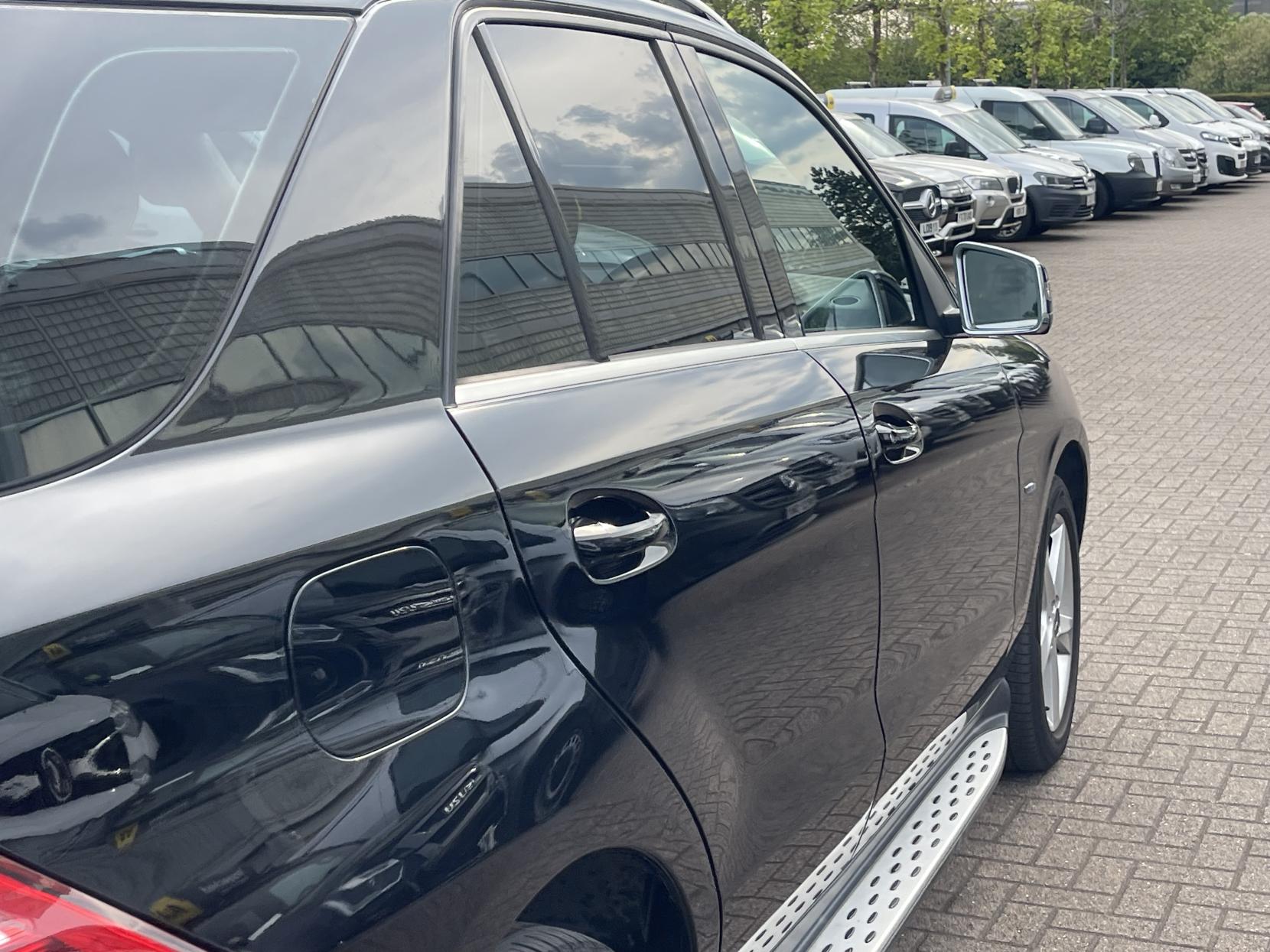 Mercedes-Benz M Class 2.1 ML250 BlueTEC Special Edition SUV 5dr Diesel G-Tronic 4WD Euro 6 (s/s) (204 ps)