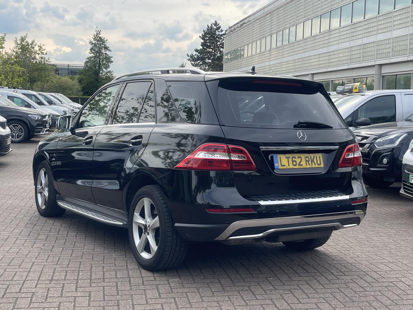 Mercedes-Benz M Class 2.1 ML250 BlueTEC Special Edition SUV 5dr Diesel G-Tronic 4WD Euro 6 (s/s) (204 ps)