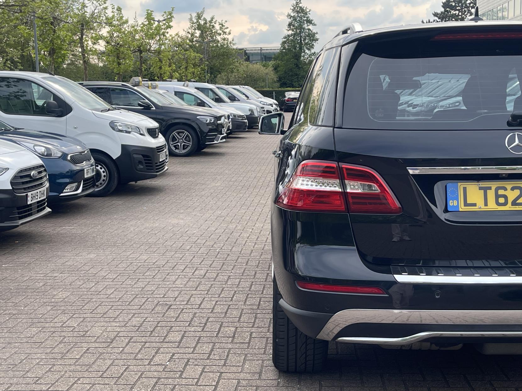 Mercedes-Benz M Class 2.1 ML250 BlueTEC Special Edition SUV 5dr Diesel G-Tronic 4WD Euro 6 (s/s) (204 ps)