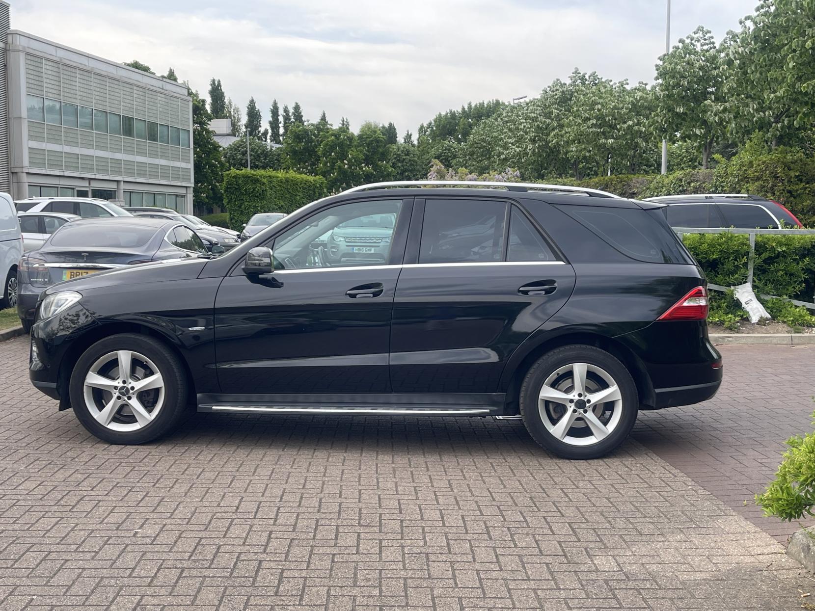 Mercedes-Benz M Class 2.1 ML250 BlueTEC Special Edition SUV 5dr Diesel G-Tronic 4WD Euro 6 (s/s) (204 ps)
