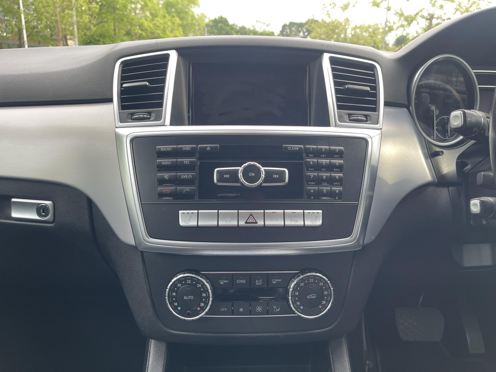 Mercedes-Benz M Class 2.1 ML250 BlueTEC Special Edition SUV 5dr Diesel G-Tronic 4WD Euro 6 (s/s) (204 ps)