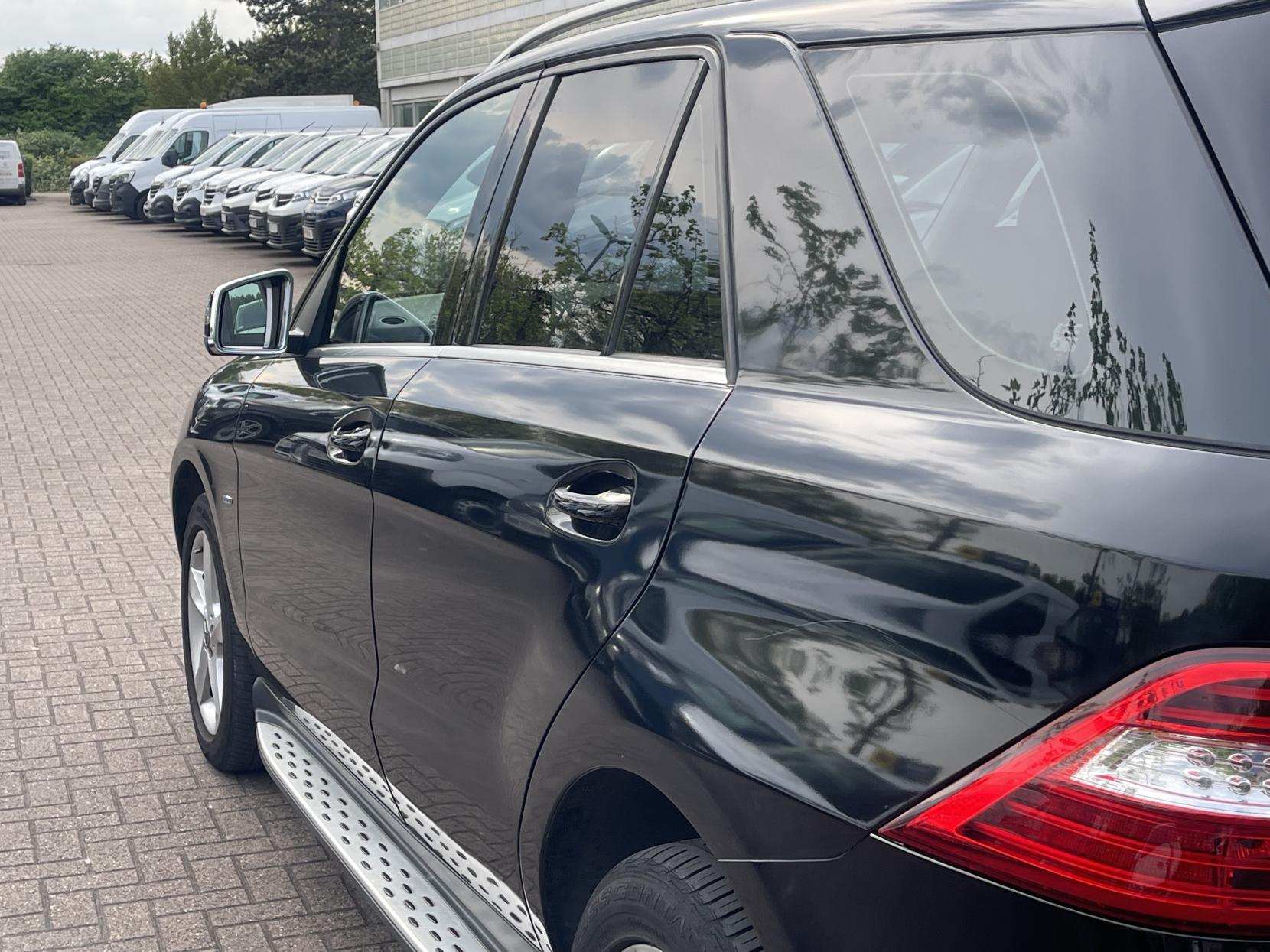 Mercedes-Benz M Class 2.1 ML250 BlueTEC Special Edition SUV 5dr Diesel G-Tronic 4WD Euro 6 (s/s) (204 ps)