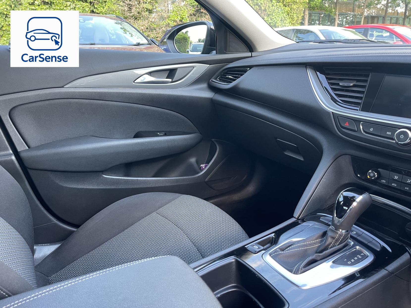 Vauxhall Insignia 1.6 Turbo D BlueInjection Design Nav Grand Sport 5dr Diesel Automatic Euro 6 (s/s) (136 ps)