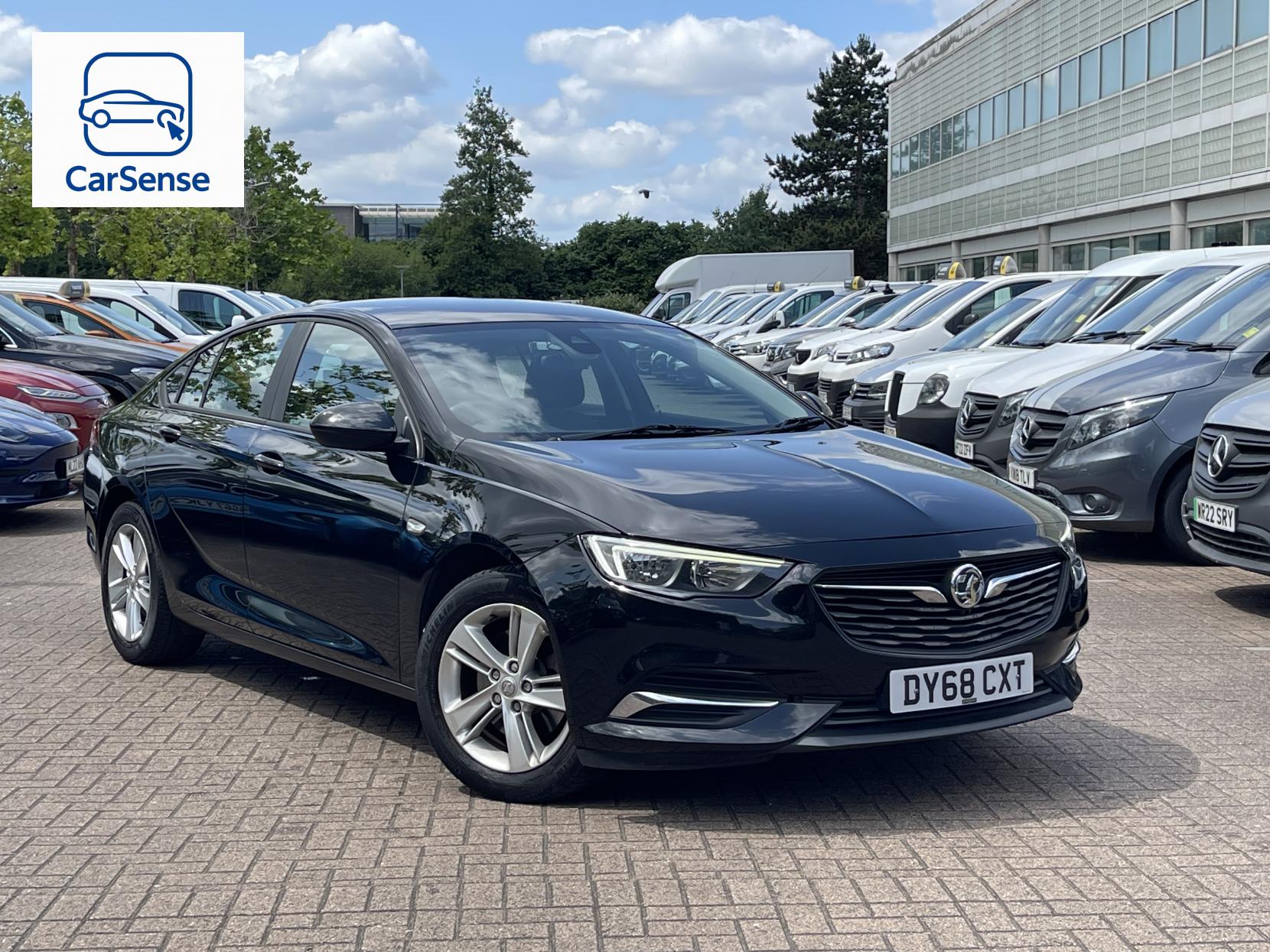 Vauxhall Insignia 1.6 Turbo D BlueInjection Design Nav Grand Sport 5dr Diesel Automatic Euro 6 (s/s) (136 ps)