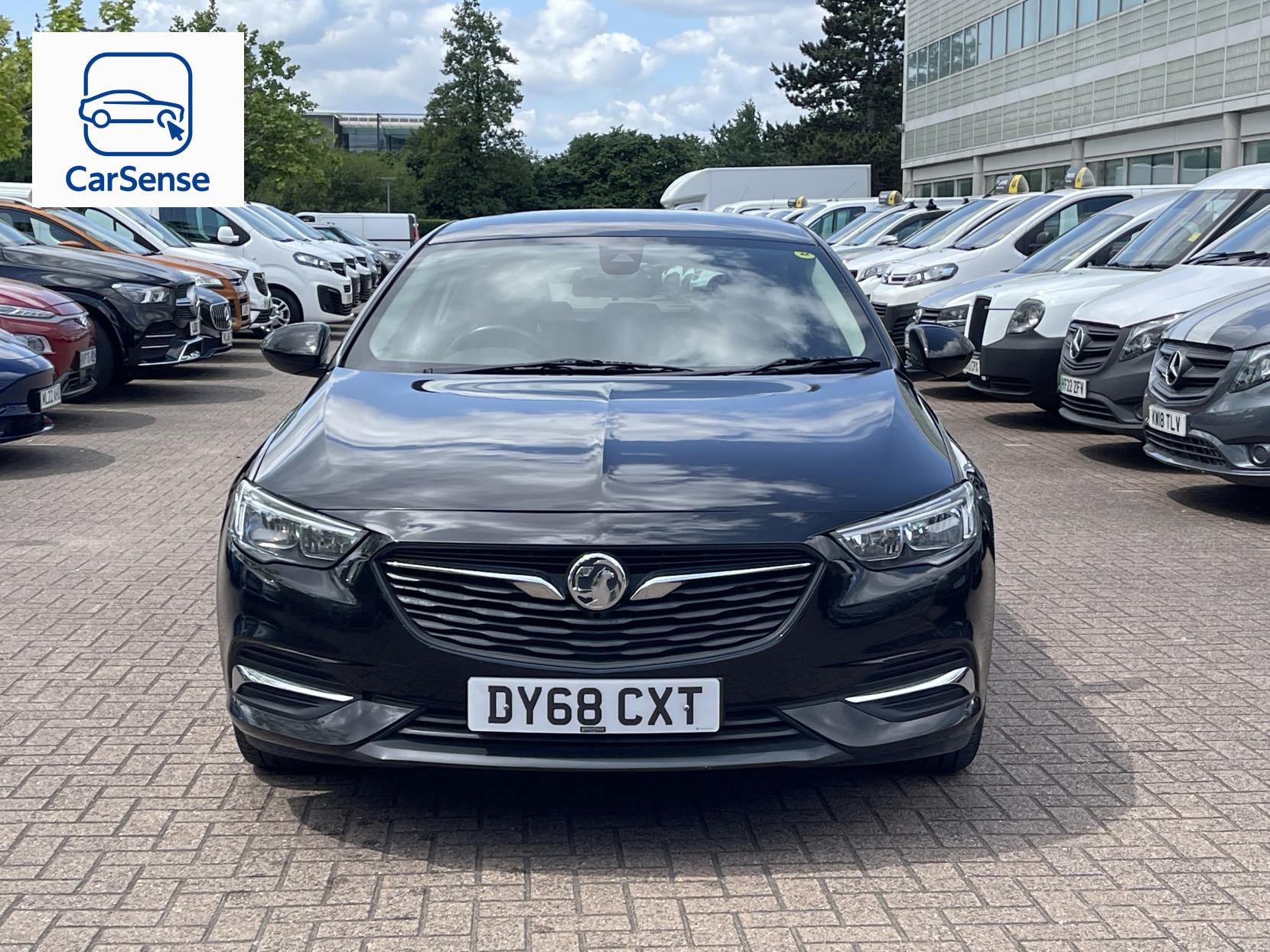Vauxhall Insignia 1.6 Turbo D BlueInjection Design Nav Grand Sport 5dr Diesel Automatic Euro 6 (s/s) (136 ps)