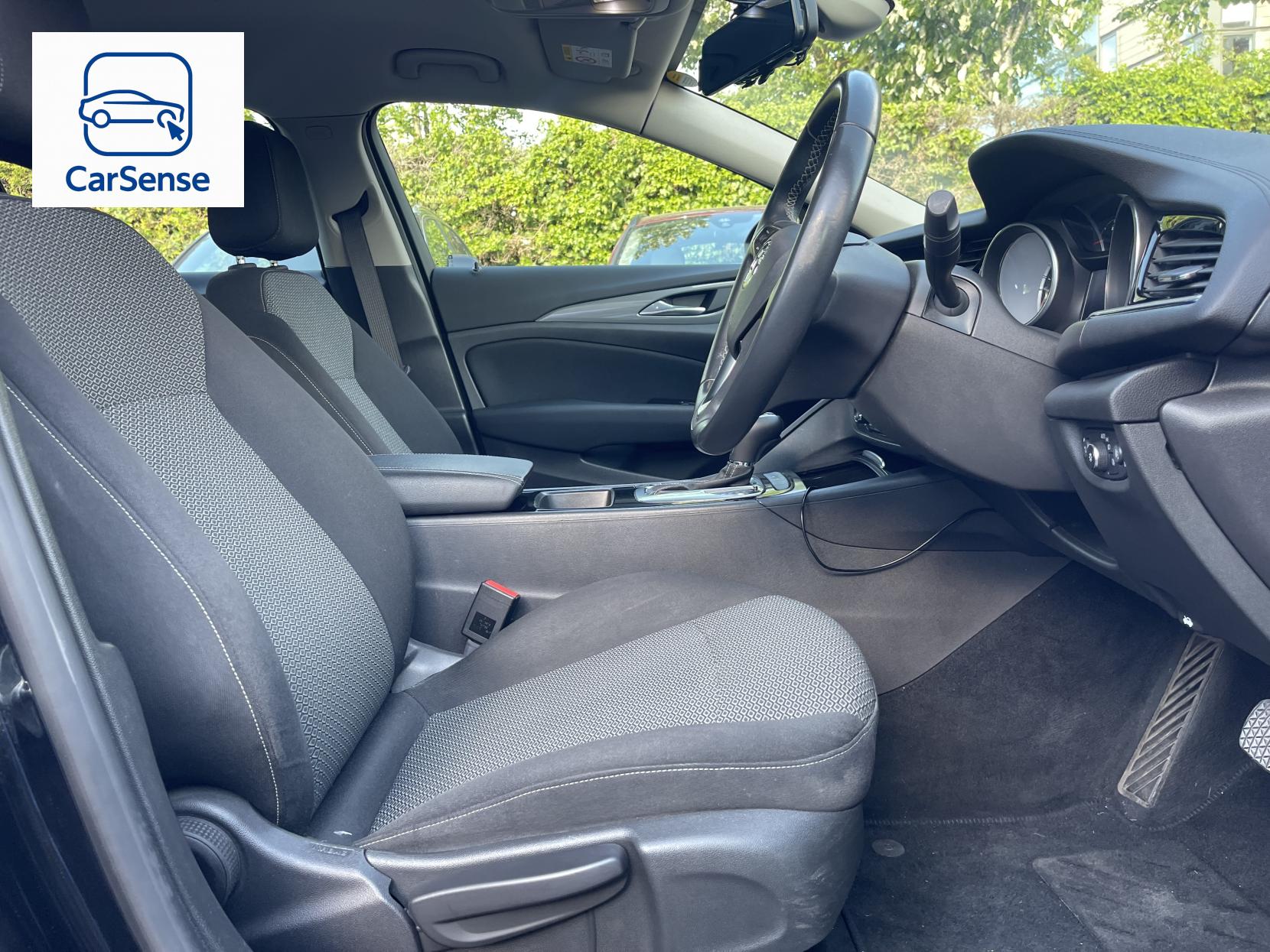 Vauxhall Insignia 1.6 Turbo D BlueInjection Design Nav Grand Sport 5dr Diesel Automatic Euro 6 (s/s) (136 ps)