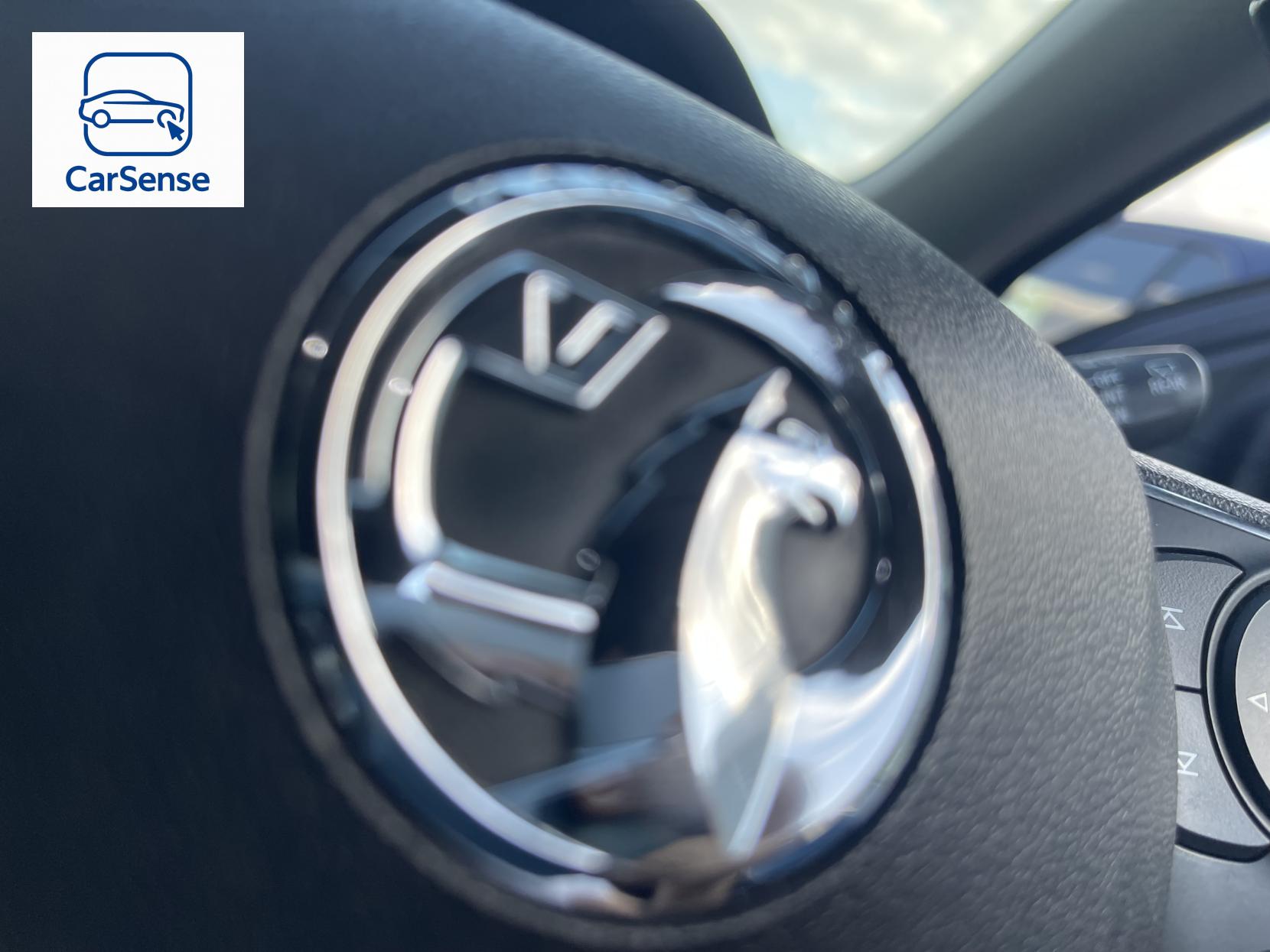 Vauxhall Insignia 1.6 Turbo D BlueInjection Design Nav Grand Sport 5dr Diesel Automatic Euro 6 (s/s) (136 ps)