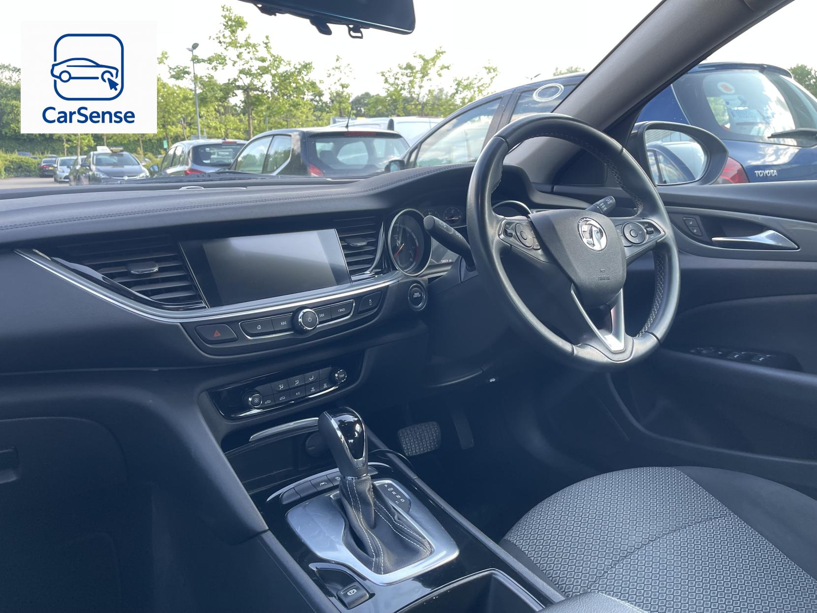 Vauxhall Insignia 1.6 Turbo D BlueInjection Design Nav Grand Sport 5dr Diesel Automatic Euro 6 (s/s) (136 ps)