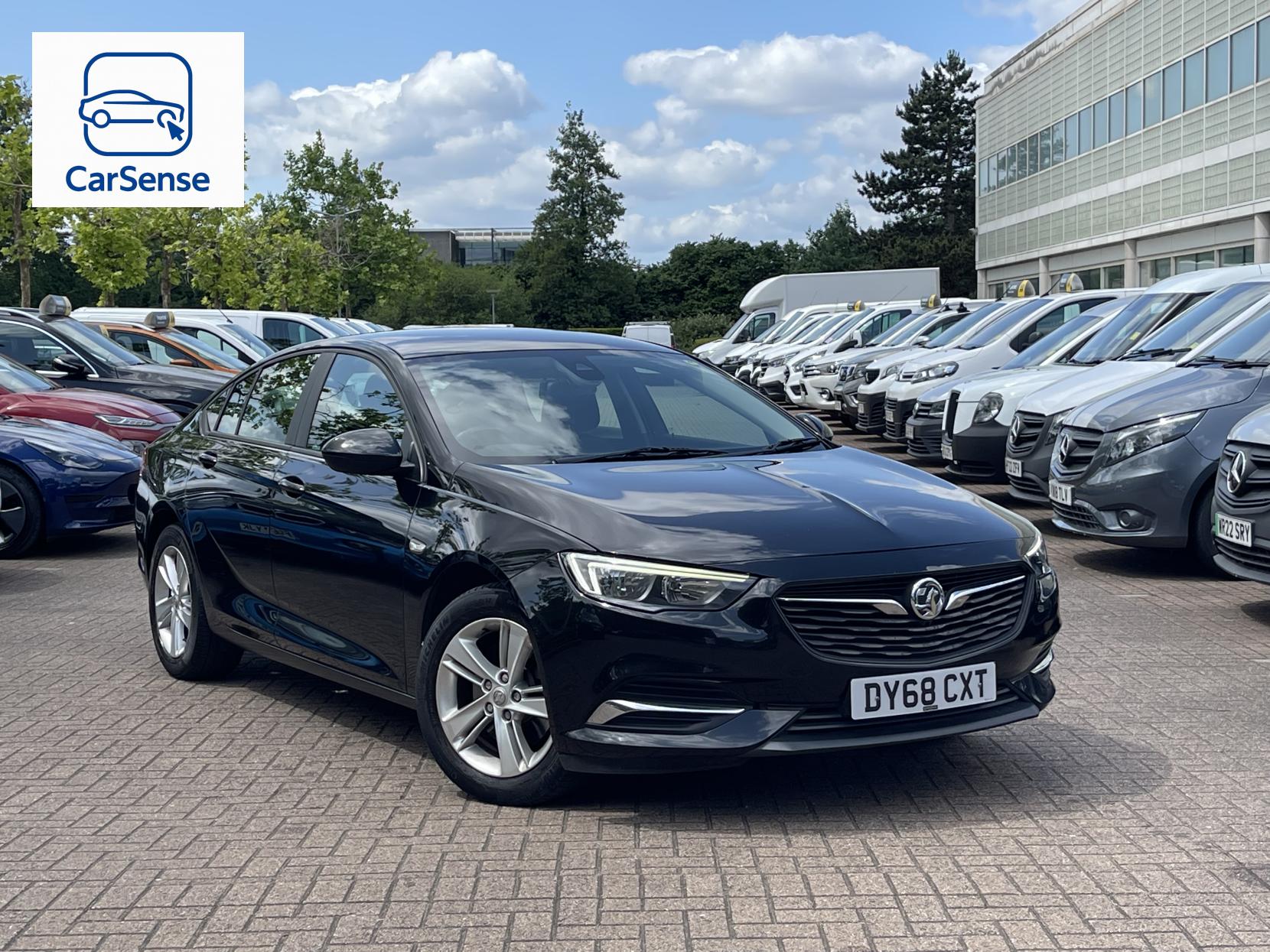Vauxhall Insignia 1.6 Turbo D BlueInjection Design Nav Grand Sport 5dr Diesel Automatic Euro 6 (s/s) (136 ps)