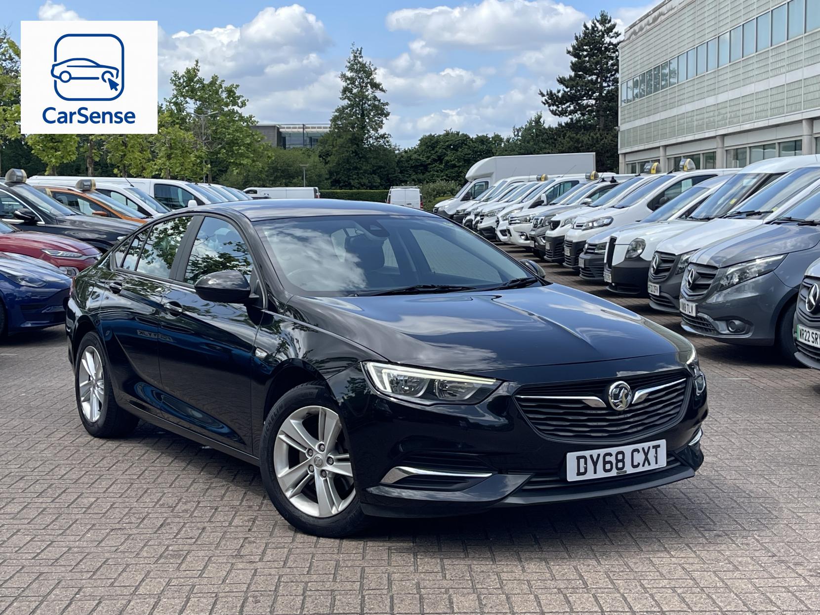 Vauxhall Insignia 1.6 Turbo D BlueInjection Design Nav Grand Sport 5dr Diesel Automatic Euro 6 (s/s) (136 ps)