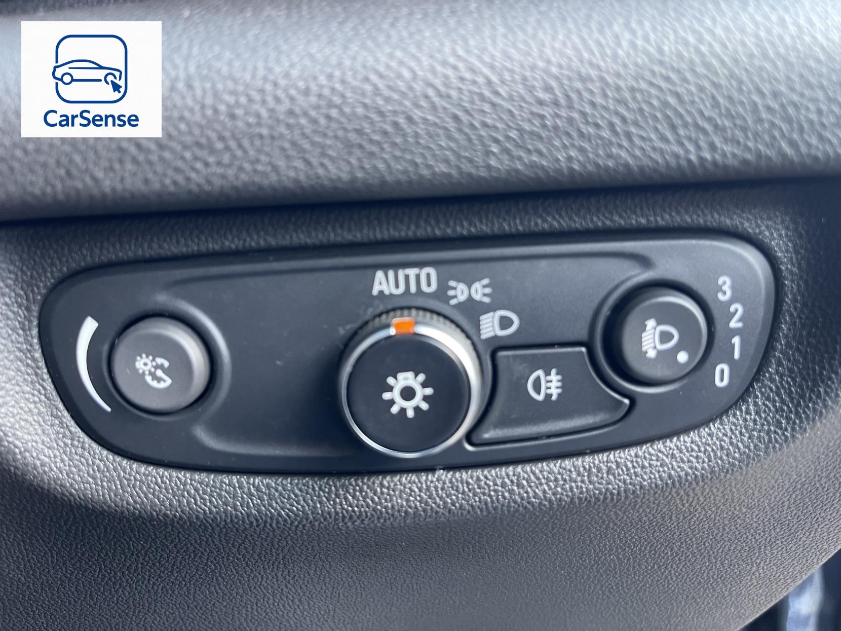 Vauxhall Insignia 1.6 Turbo D BlueInjection Design Nav Grand Sport 5dr Diesel Automatic Euro 6 (s/s) (136 ps)