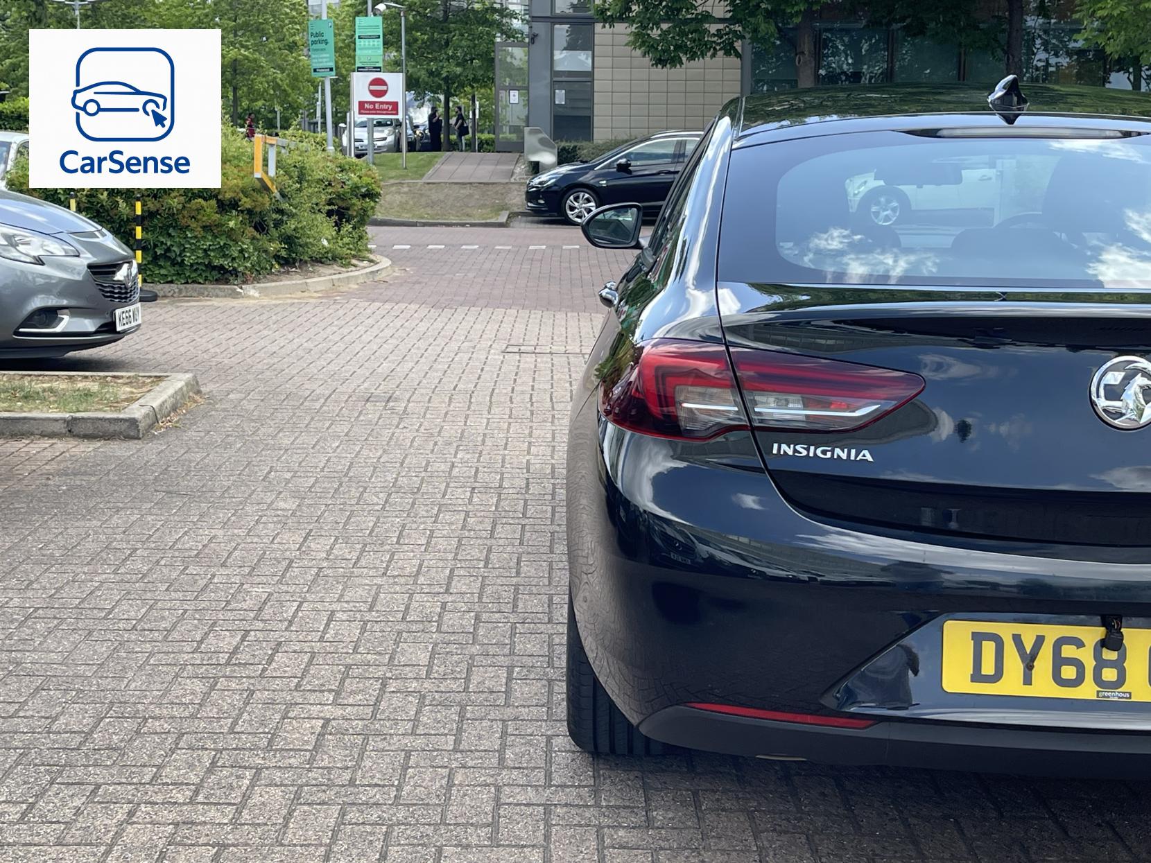 Vauxhall Insignia 1.6 Turbo D BlueInjection Design Nav Grand Sport 5dr Diesel Automatic Euro 6 (s/s) (136 ps)