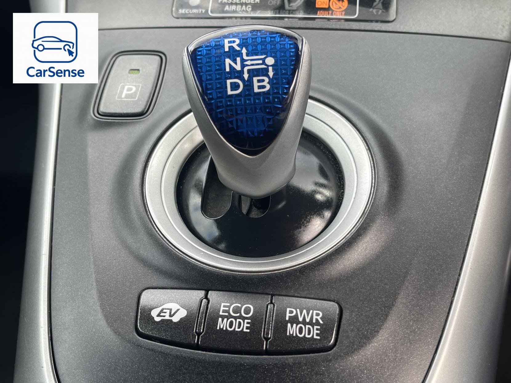 Toyota Auris 1.8 VVT-h T Spirit Hatchback 5dr Petrol Hybrid CVT Euro 5 (s/s) (136 ps)
