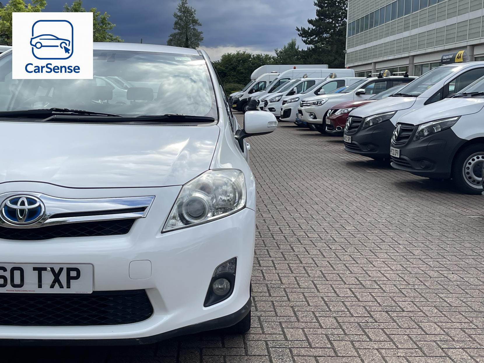 Toyota Auris 1.8 VVT-h T Spirit Hatchback 5dr Petrol Hybrid CVT Euro 5 (s/s) (136 ps)
