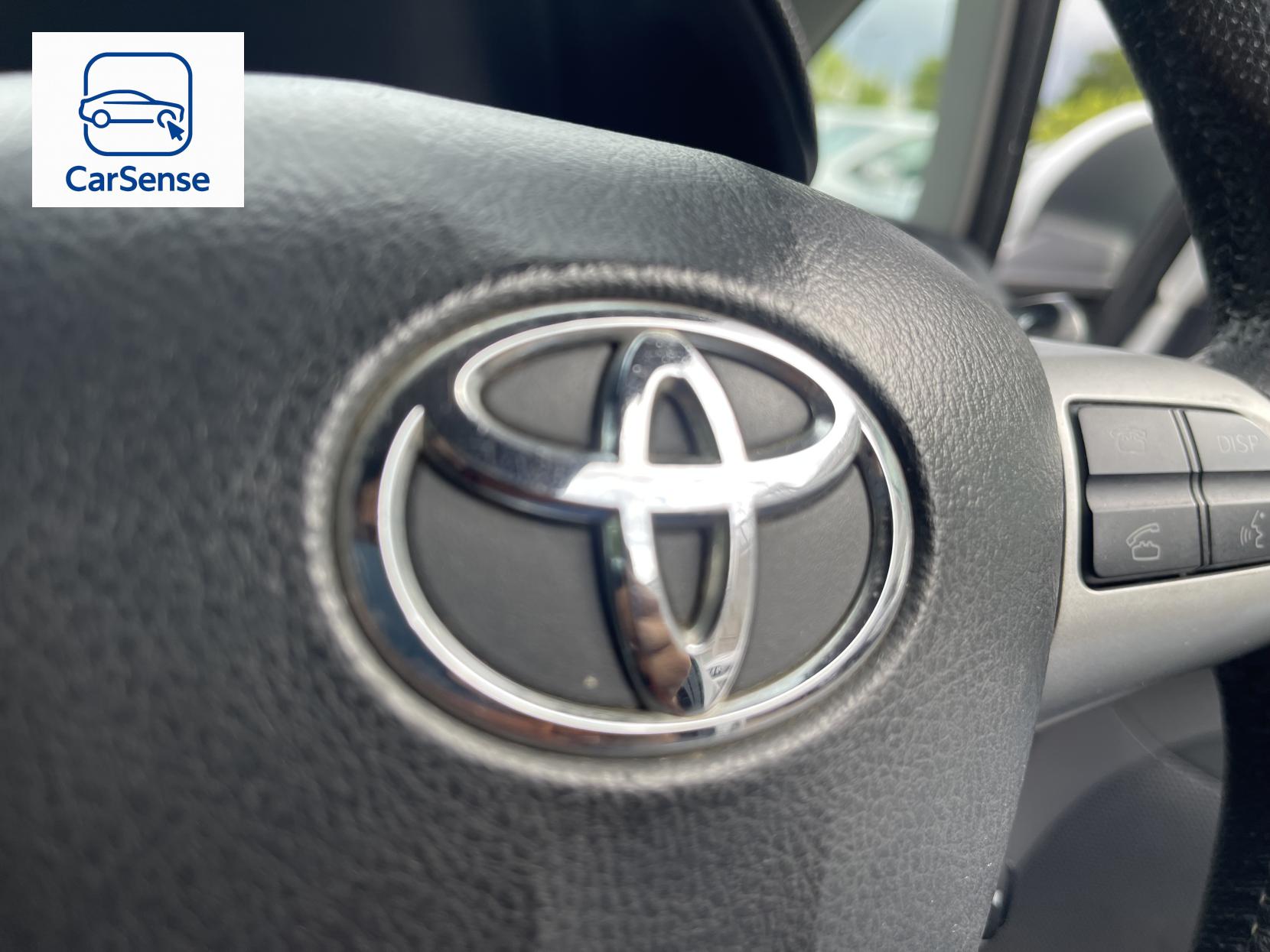 Toyota Auris 1.8 VVT-h T Spirit Hatchback 5dr Petrol Hybrid CVT Euro 5 (s/s) (136 ps)