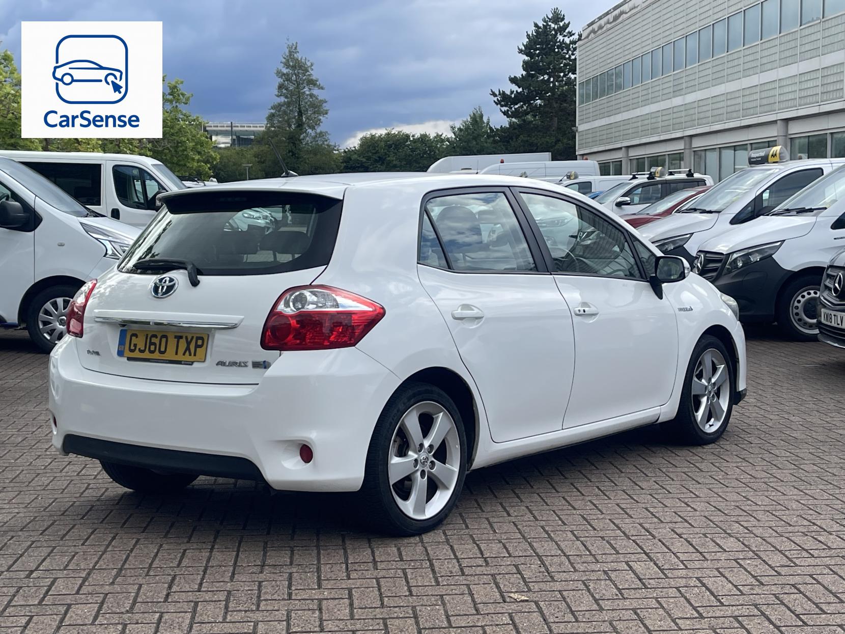 Toyota Auris 1.8 VVT-h T Spirit Hatchback 5dr Petrol Hybrid CVT Euro 5 (s/s) (136 ps)