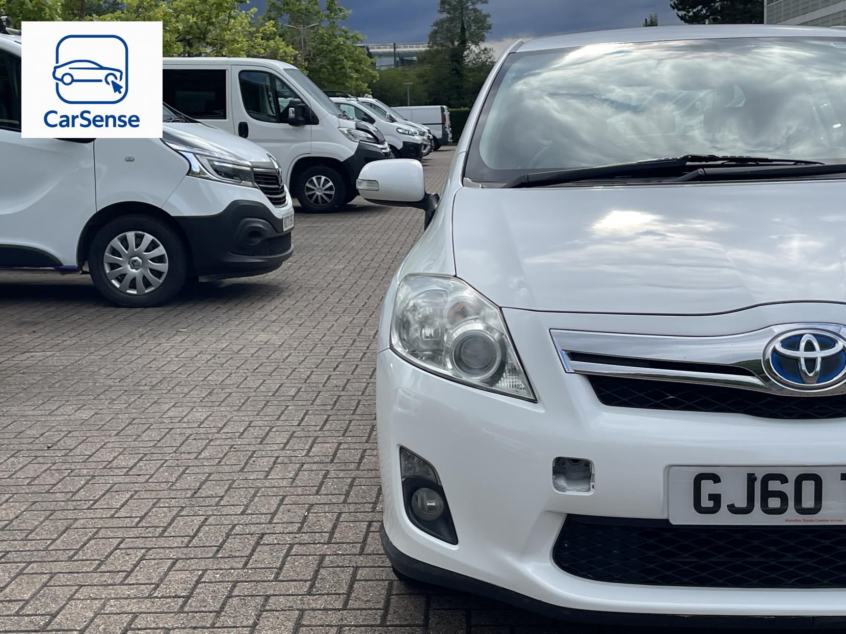 Toyota Auris 1.8 VVT-h T Spirit Hatchback 5dr Petrol Hybrid CVT Euro 5 (s/s) (136 ps)