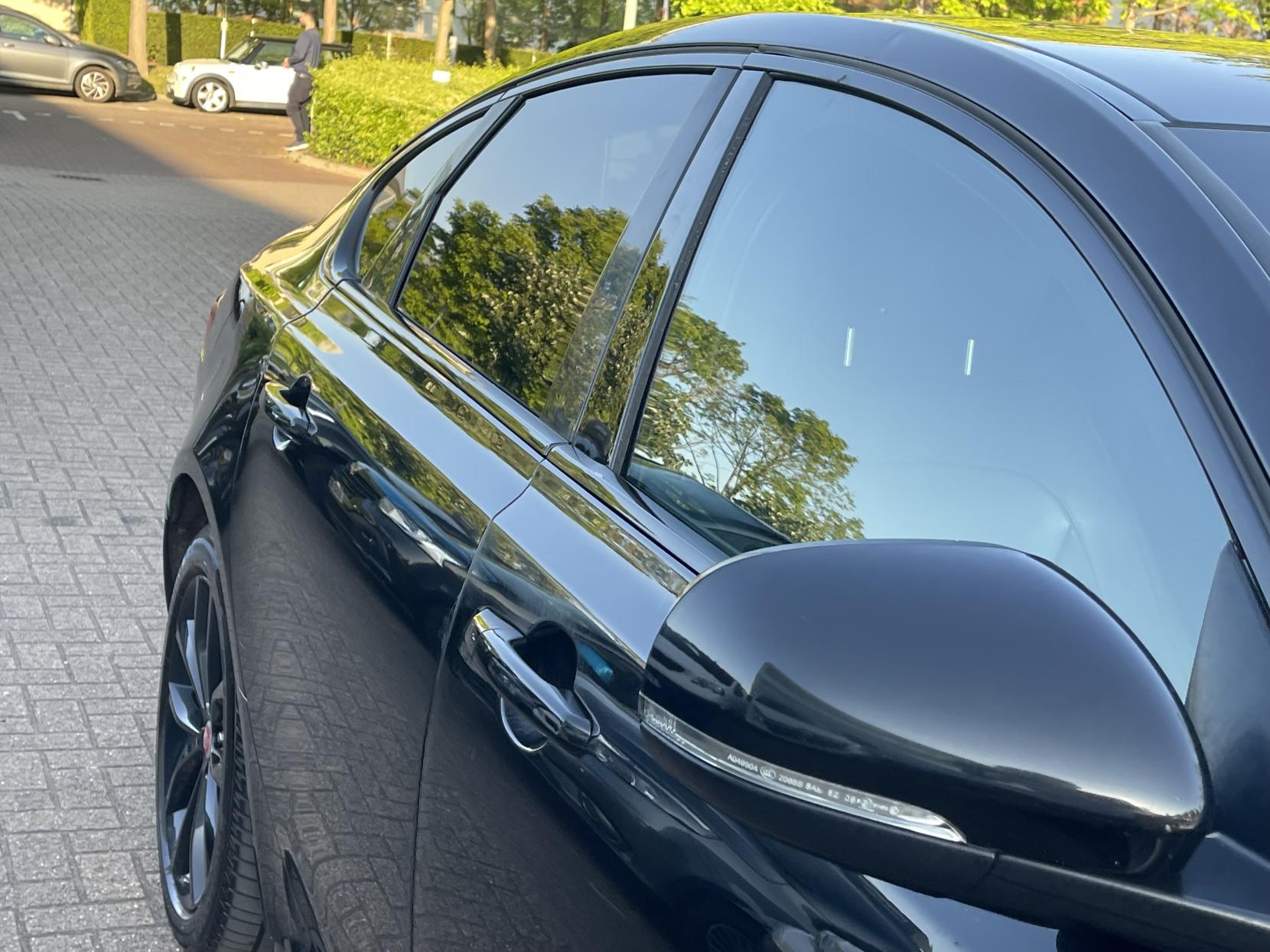 Jaguar XF 2.0d R-Sport Saloon 4dr Diesel Auto Euro 6 (s/s) (180 ps)