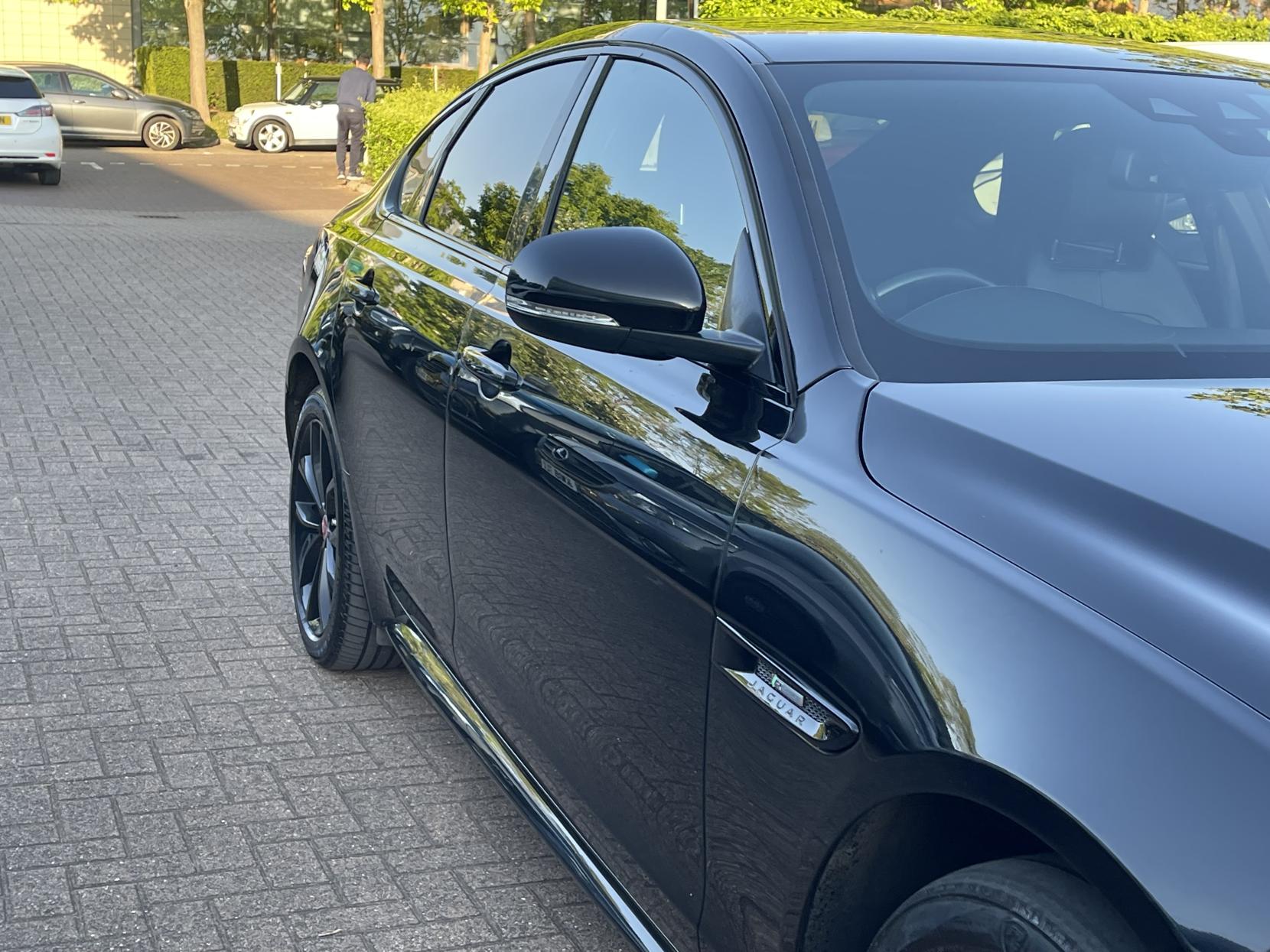 Jaguar XF 2.0d R-Sport Saloon 4dr Diesel Auto Euro 6 (s/s) (180 ps)