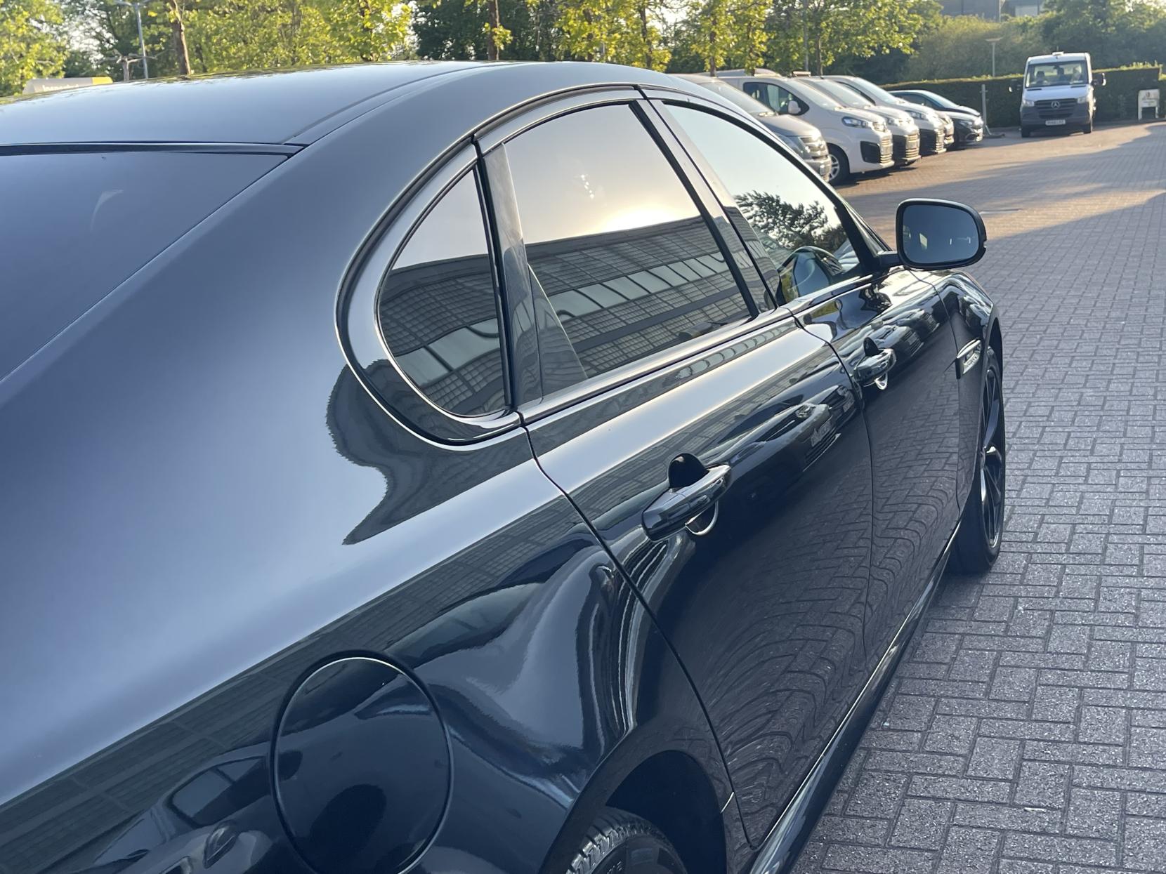 Jaguar XF 2.0d R-Sport Saloon 4dr Diesel Auto Euro 6 (s/s) (180 ps)