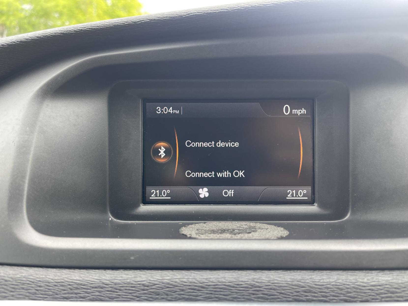 Volvo V40 Cross Country 1.6 D2 Lux Hatchback 5dr Diesel Powershift Euro 5 (s/s) (115 ps)