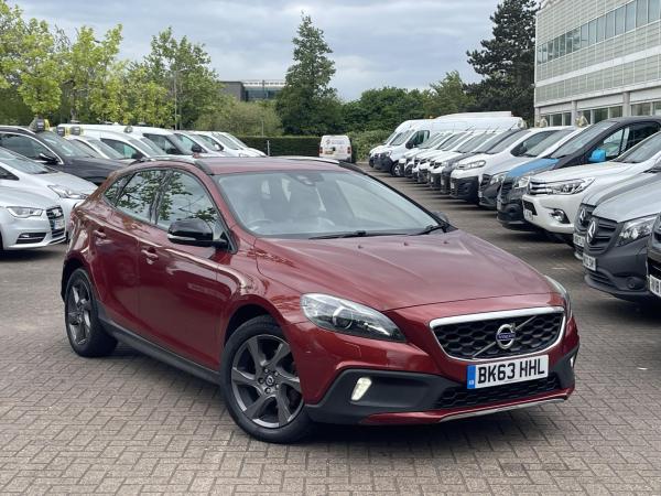Volvo V40 Cross Country 1.6 D2 Lux Hatchback 5dr Diesel Powershift Euro 5 (s/s) (115 ps)