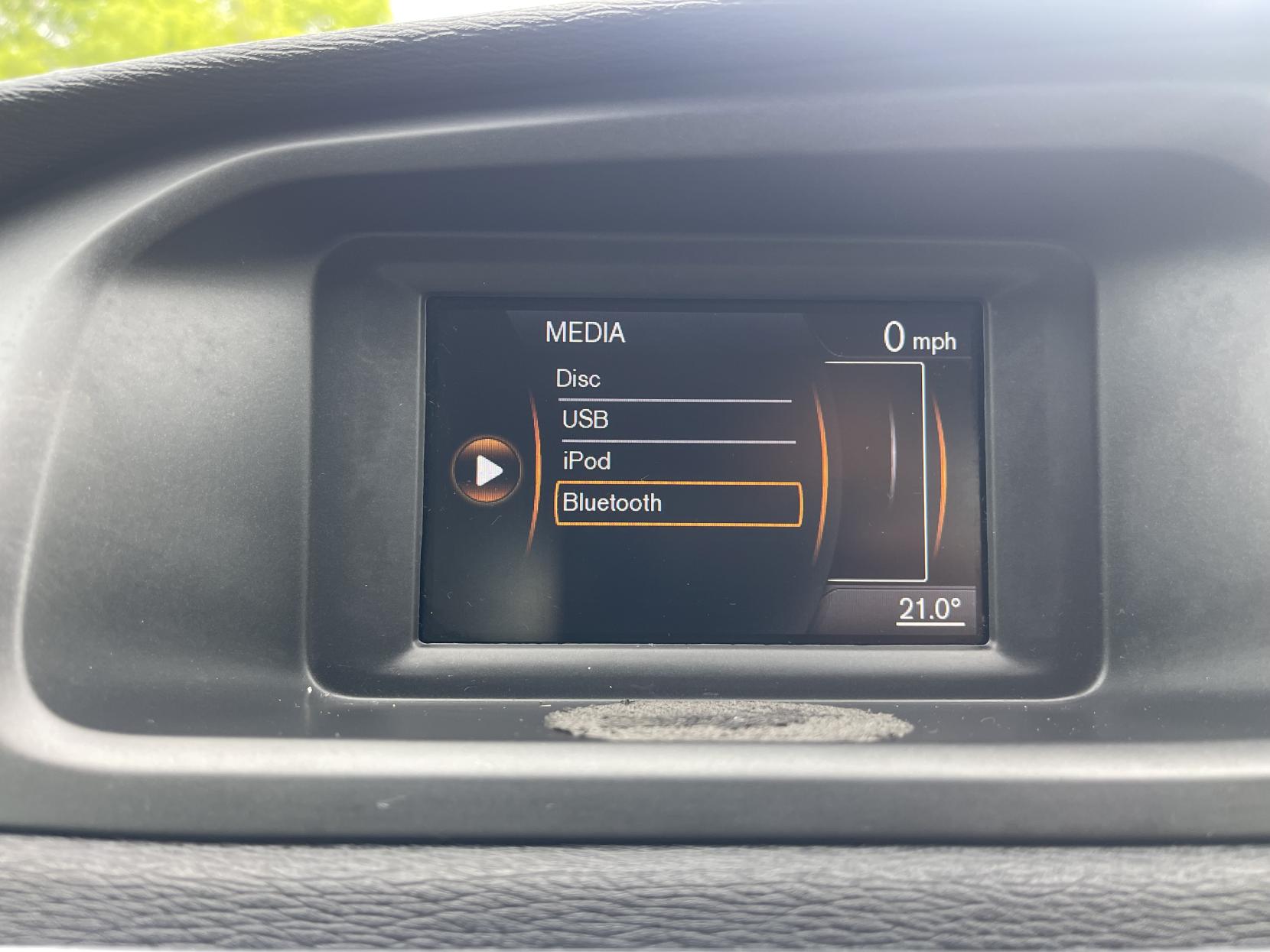 Volvo V40 Cross Country 1.6 D2 Lux Hatchback 5dr Diesel Powershift Euro 5 (s/s) (115 ps)