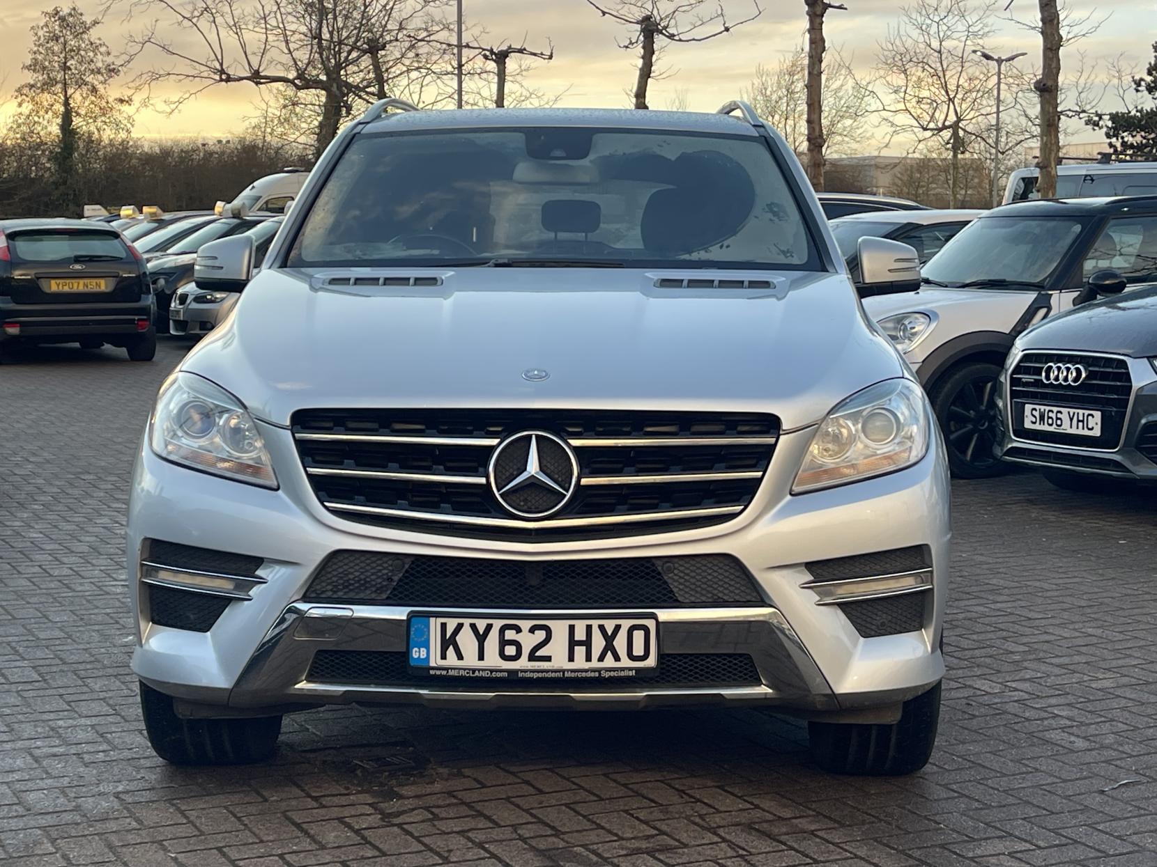 Mercedes-Benz M Class 3.0 ML350 V6 BlueTEC Sport SUV 5dr Diesel G-Tronic 4WD Euro 6 (s/s) (258 ps)