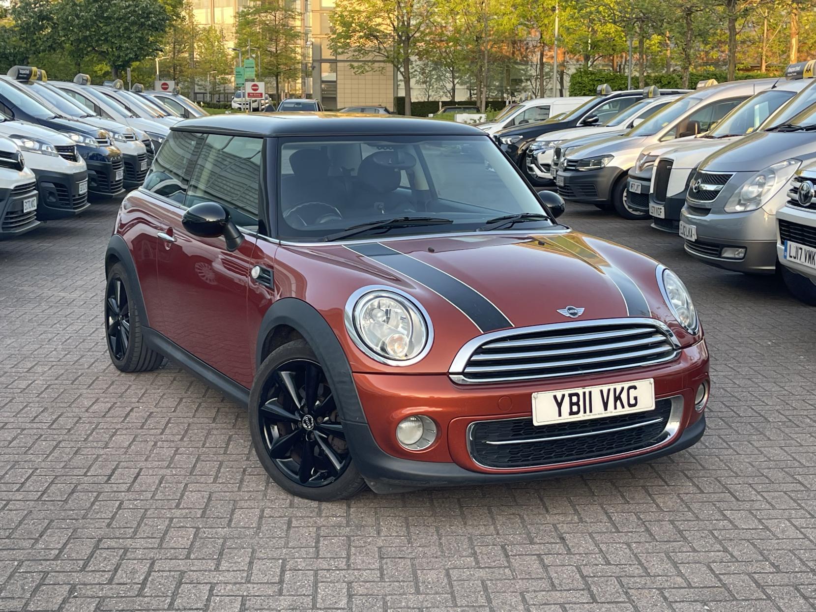 MINI Hatch 2.0 Cooper D Hatchback 3dr Diesel Auto Euro 5 (112 ps)