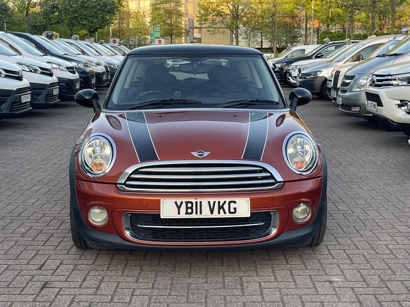 MINI Hatch 2.0 Cooper D Hatchback 3dr Diesel Auto Euro 5 (112 ps)