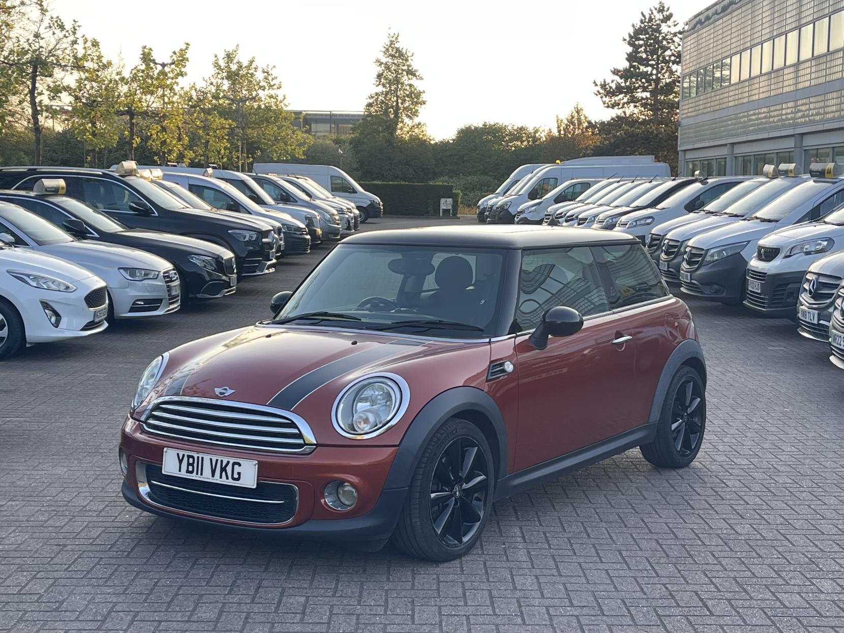 MINI Hatch 2.0 Cooper D Hatchback 3dr Diesel Auto Euro 5 (112 ps)