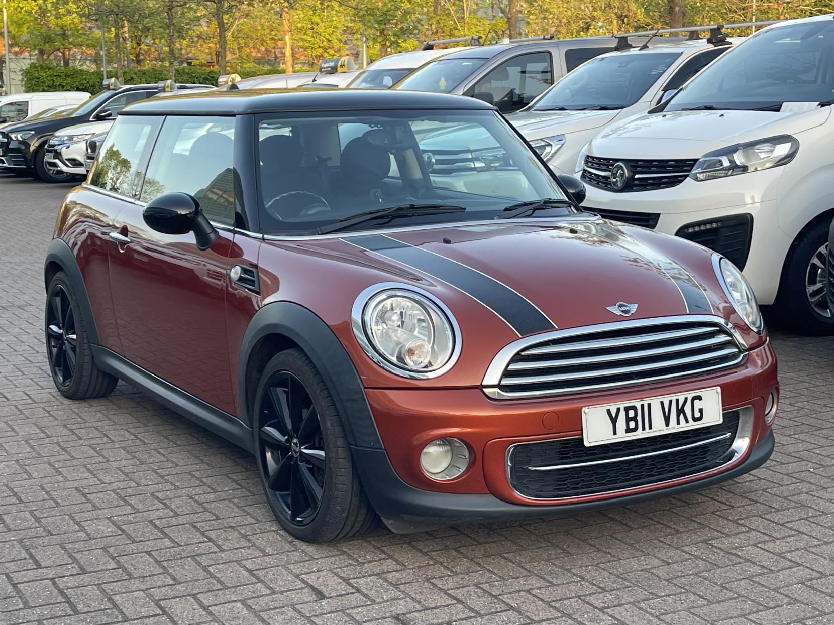 MINI Hatch 2.0 Cooper D Hatchback 3dr Diesel Auto Euro 5 (112 ps)