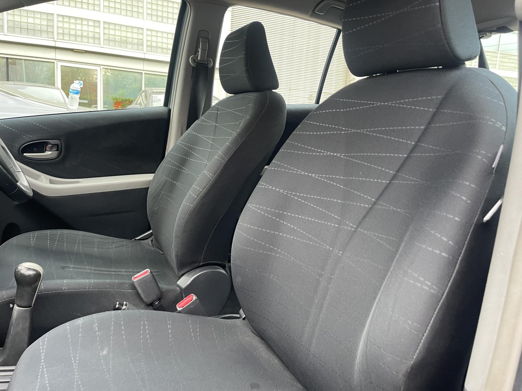 Toyota Yaris 1.3 VVT-i TR Hatchback 5dr Petrol Manual (141 g/km, 85 bhp)