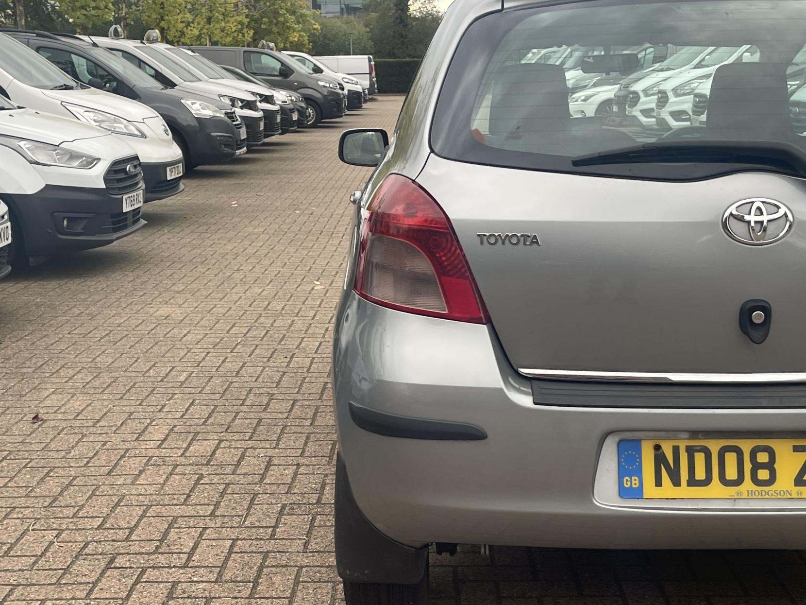 Toyota Yaris 1.3 VVT-i TR Hatchback 5dr Petrol Manual (141 g/km, 85 bhp)